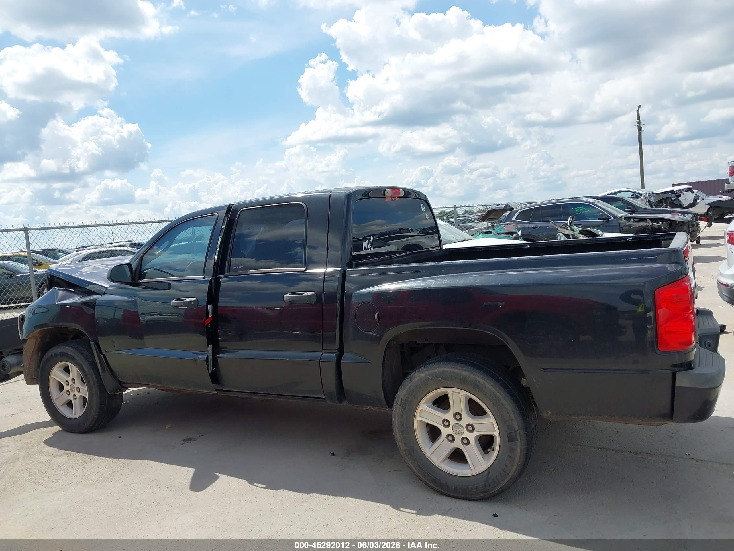 2010 Dodge Dakota Bighorn/lonestar Black vin: 1D7CE3GK4AS225377