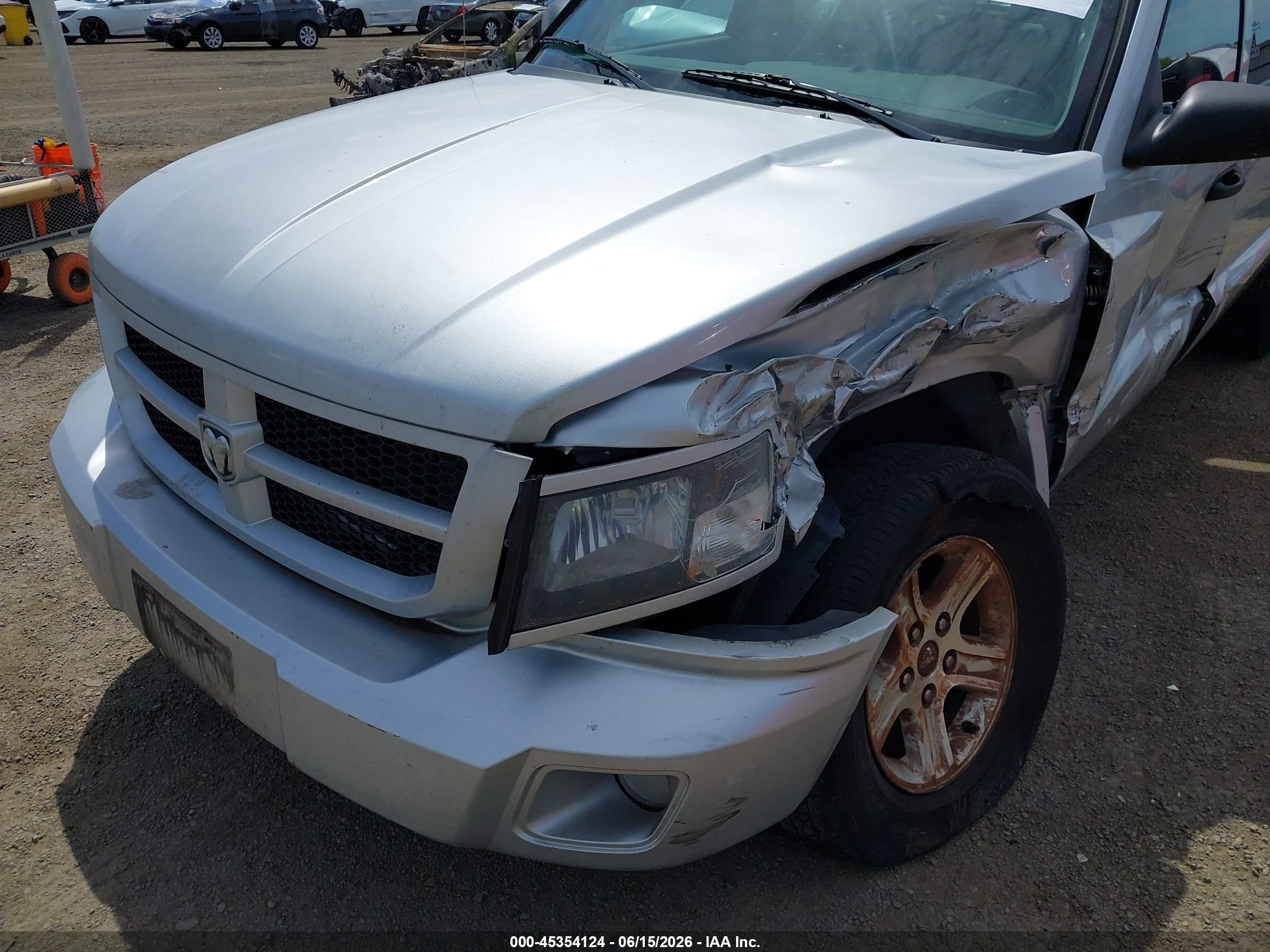 2010 Dodge Dakota Bighorn/lonestar Серебряный vin: 1D7CE3GK9AS172997
