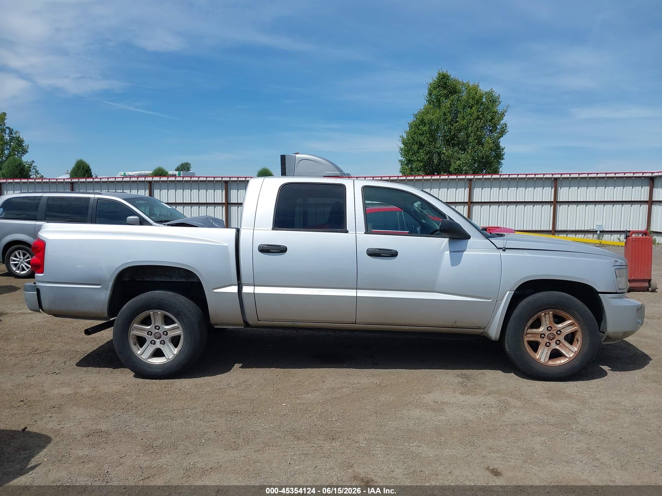 2010 Dodge Dakota Bighorn/lonestar Серебряный vin: 1D7CE3GK9AS172997