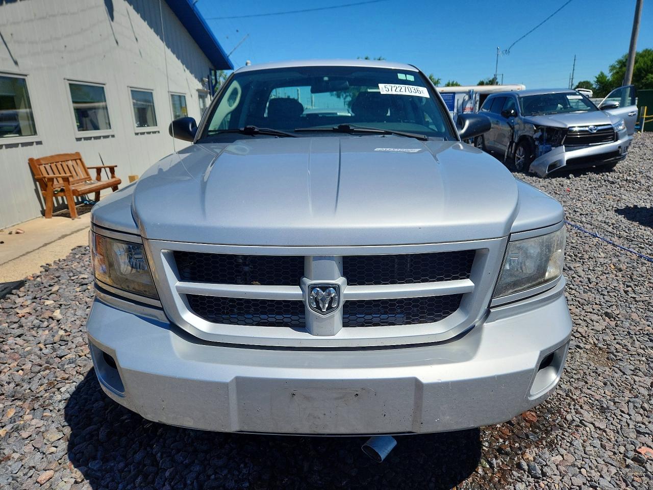 2010 Dodge Dakota Sxt Silver vin: 1D7CW3GK0AS173193