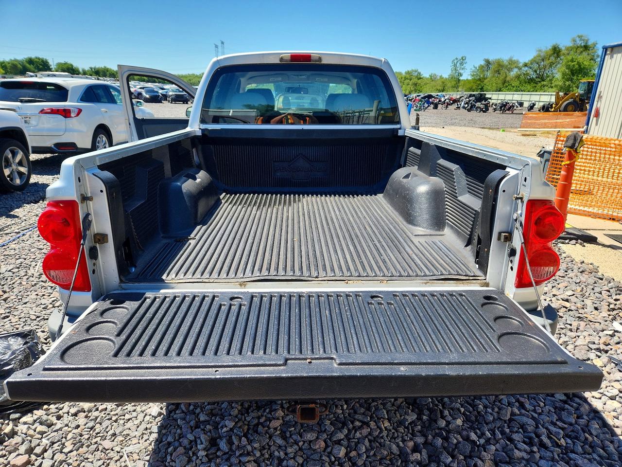 2010 Dodge Dakota Sxt Silver vin: 1D7CW3GK0AS173193