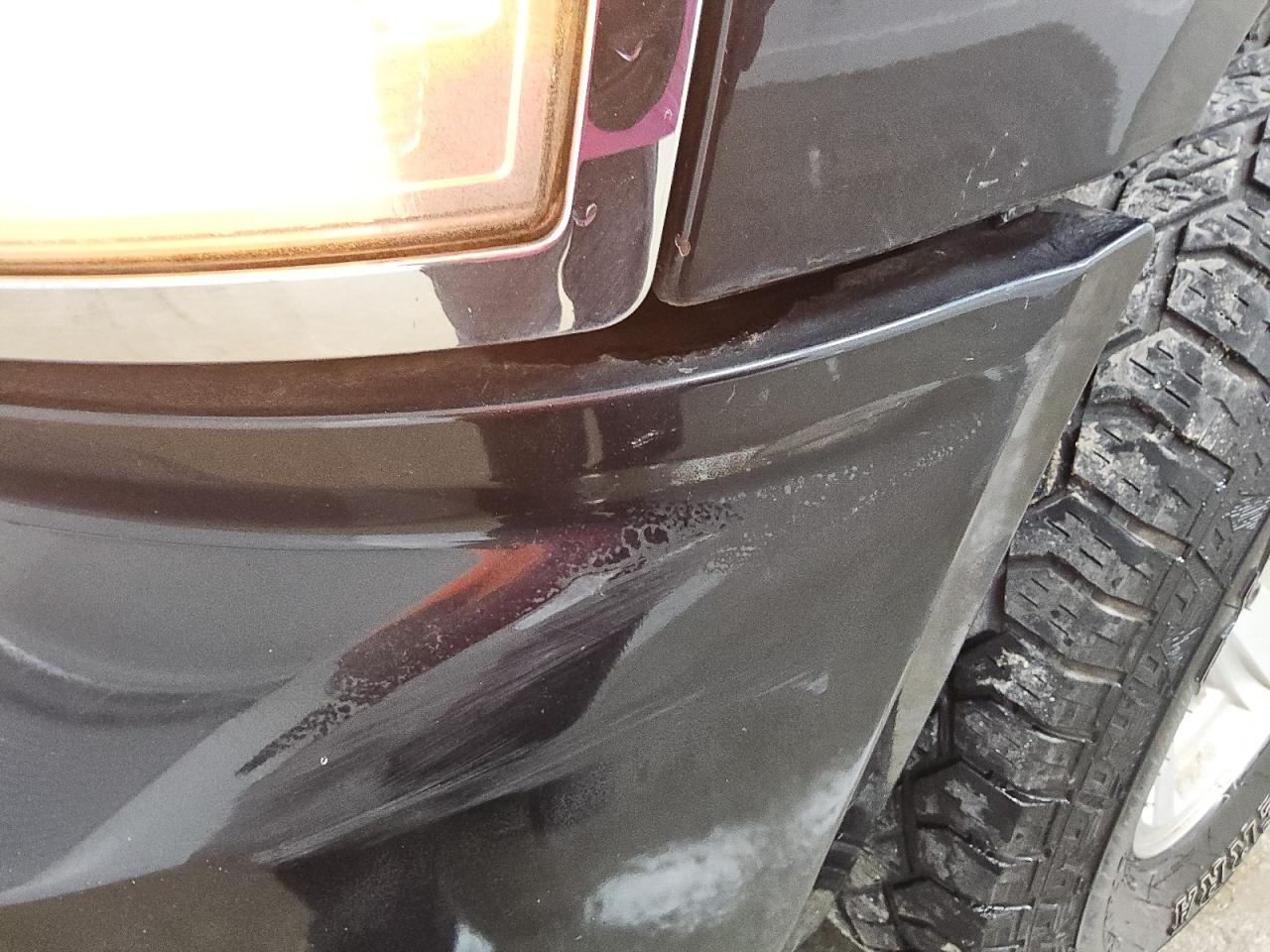 2010 Dodge Dakota Sxt Black vin: 1D7CW3GK7AS222891 Damage: Front Bumper, Heavy Scratch, 9 To 10 Inches