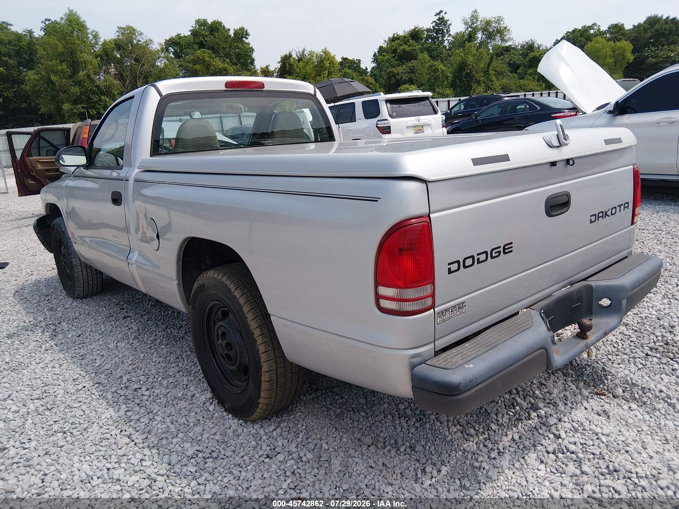 2004 Dodge Dakota   Silver vin: 1D7FL16K24S568038