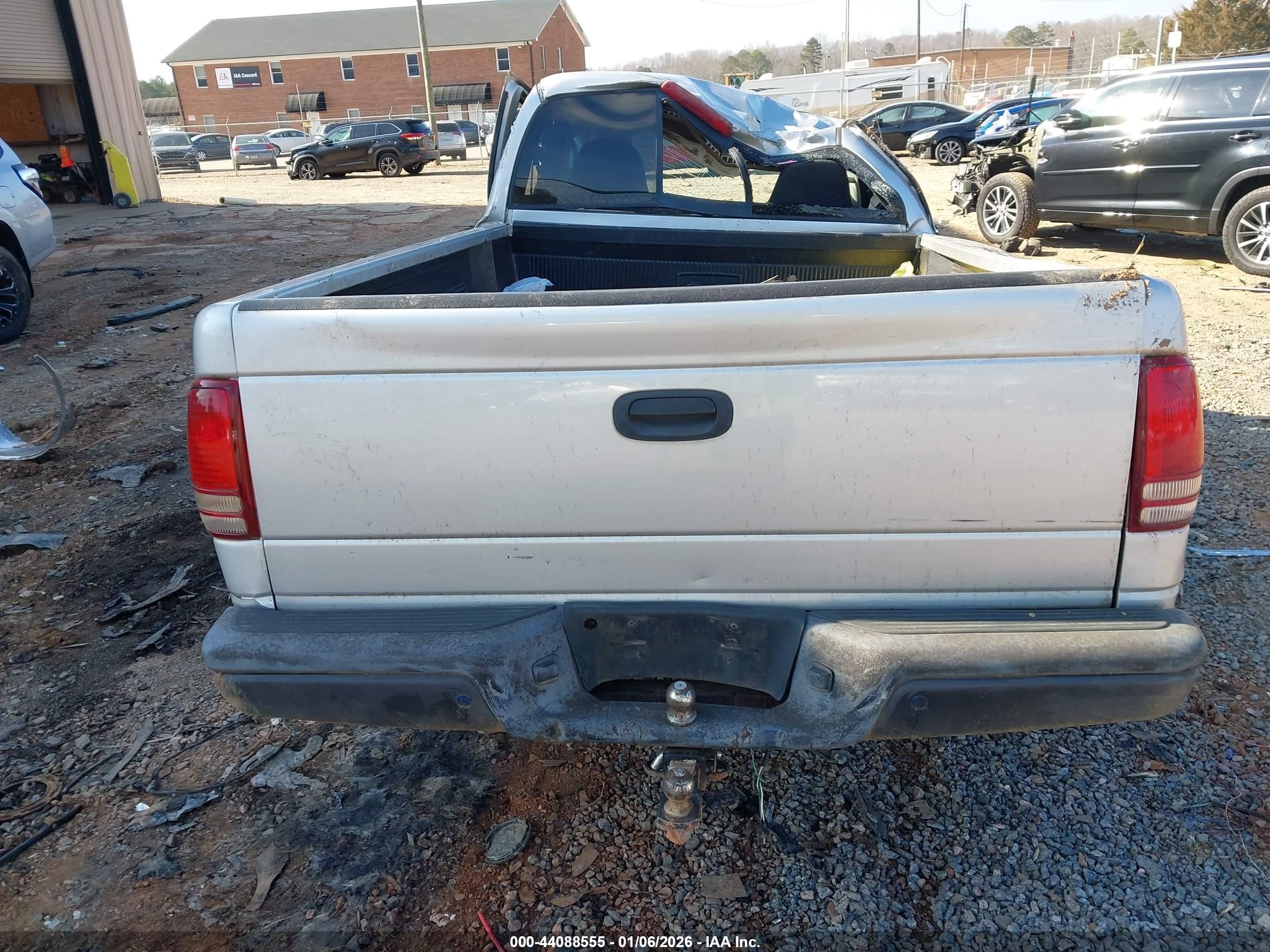 2004 Dodge Dakota   Silver vin: 1D7FL16K64S533860