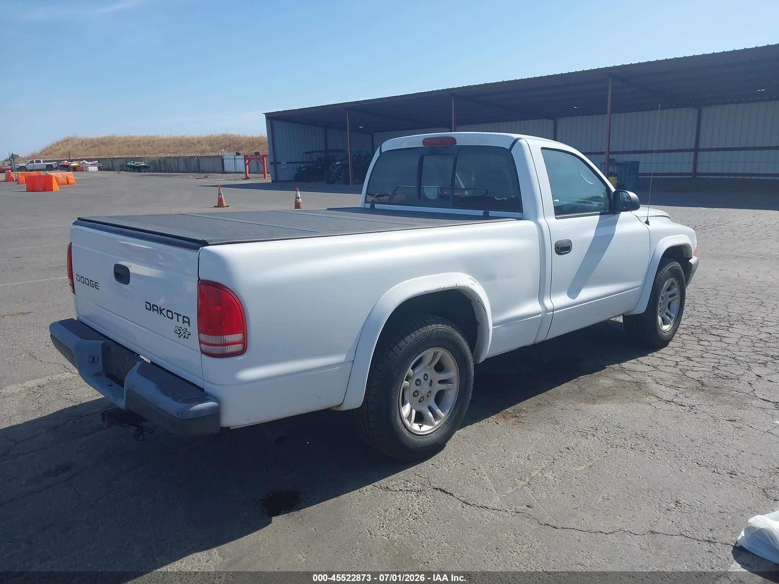 2003 Dodge Dakota   White vin: 1D7FL16X03S196323