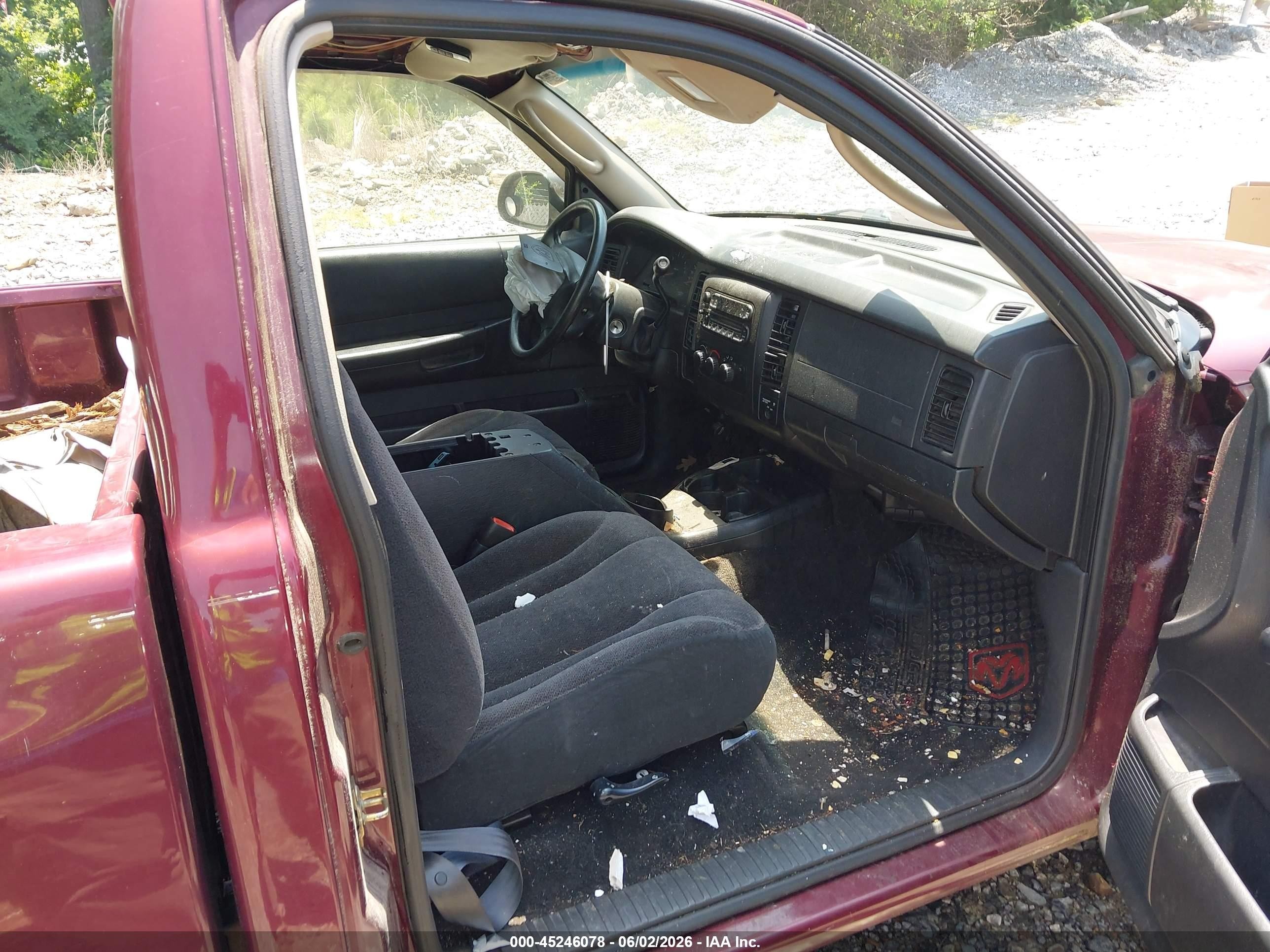 2003 Dodge Dakota   Burgundy vin: 1D7FL16X83S198482