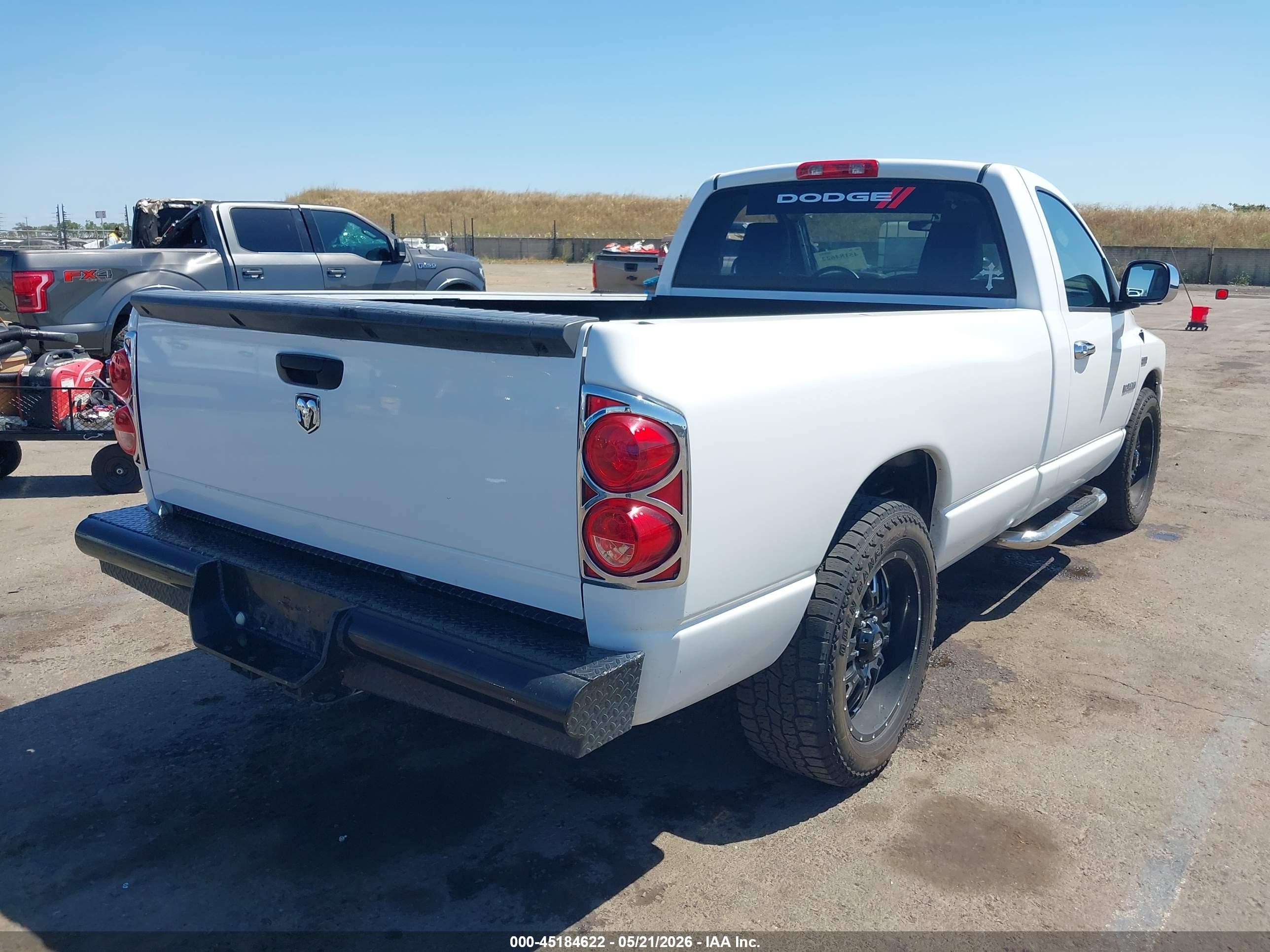 2008 Dodge Ram 1500 St/sxt White vin: 1D7HA16258J132732