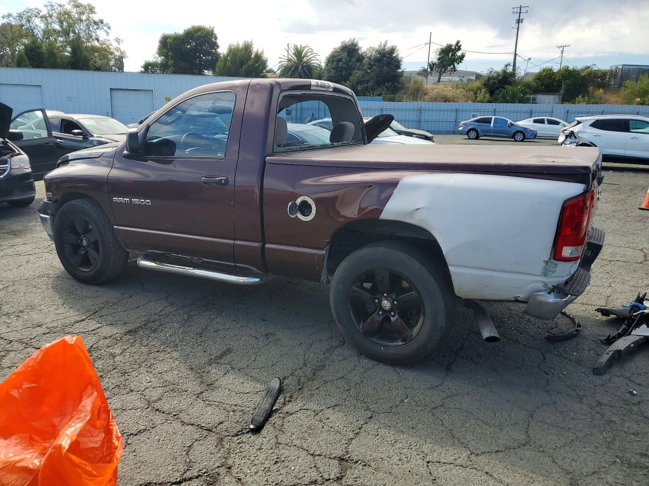 2004 Dodge Ram 1500 St Burgundy vin: 1D7HA16D34J200683