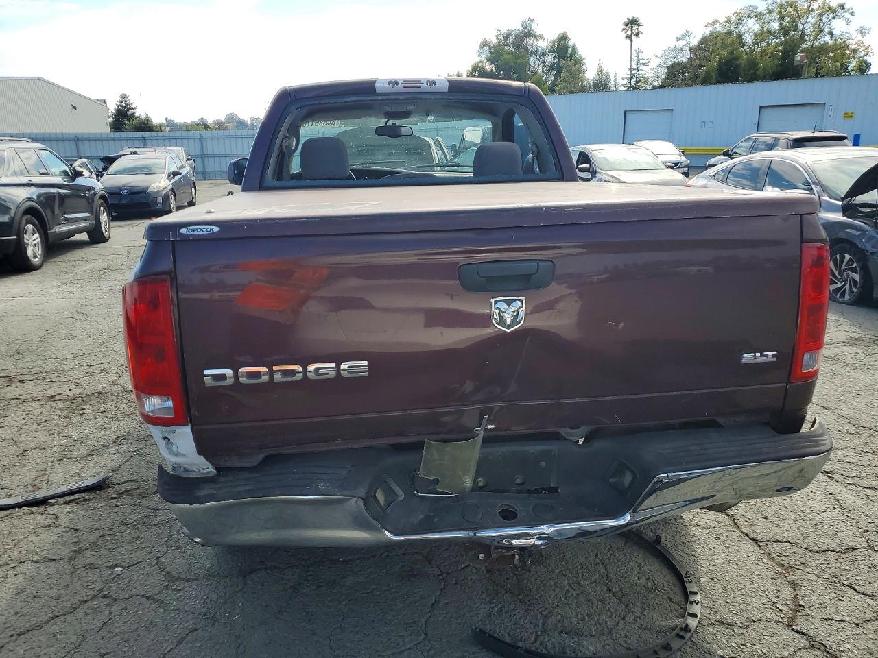 2004 Dodge Ram 1500 St Burgundy vin: 1D7HA16D34J200683