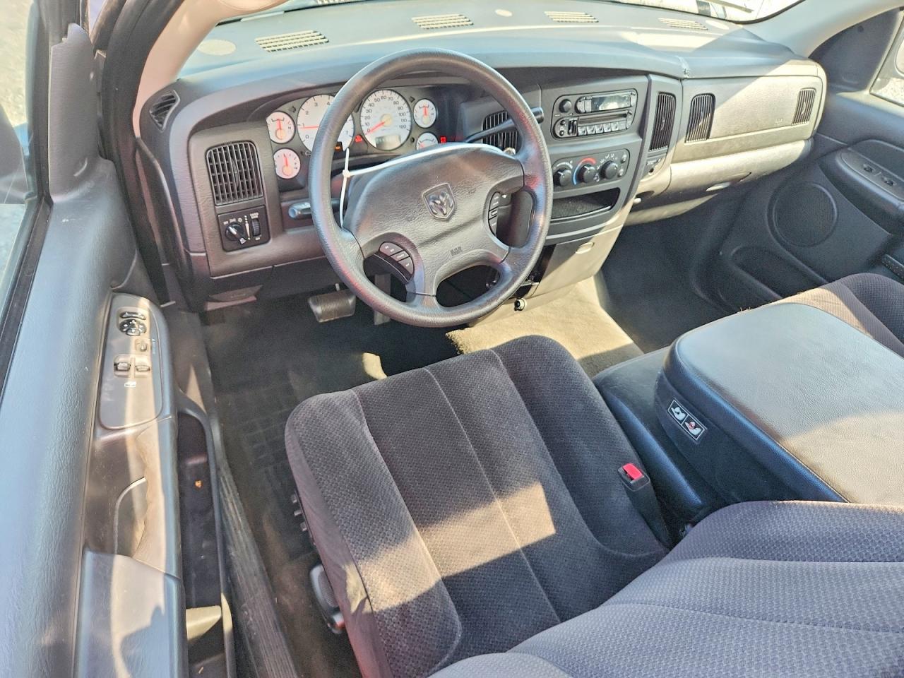 2003 Dodge Ram 1500 St Черный vin: 1D7HA16D53J677811