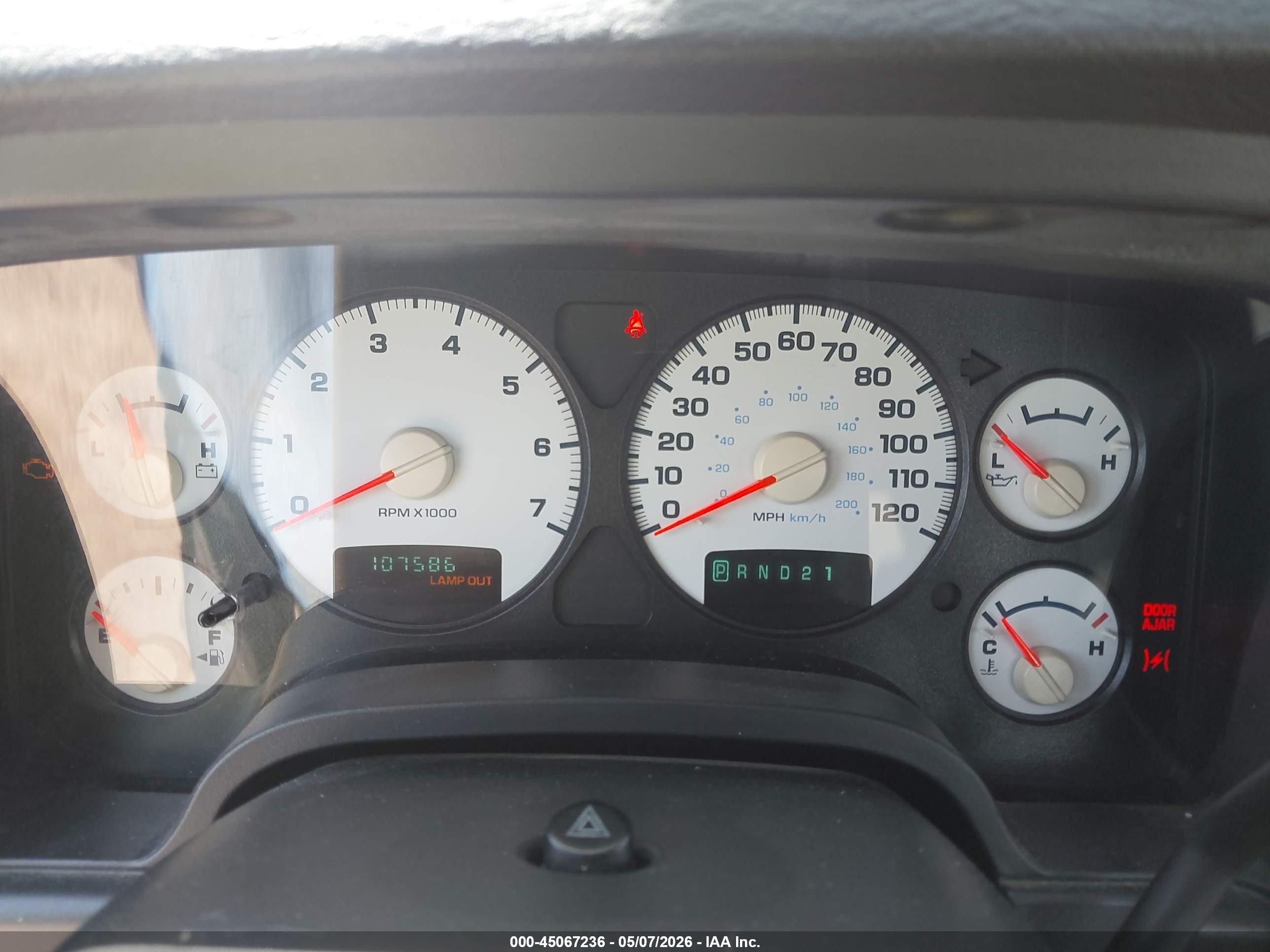 2004 Dodge Ram 1500 St Красный vin: 1D7HA16D54J147646