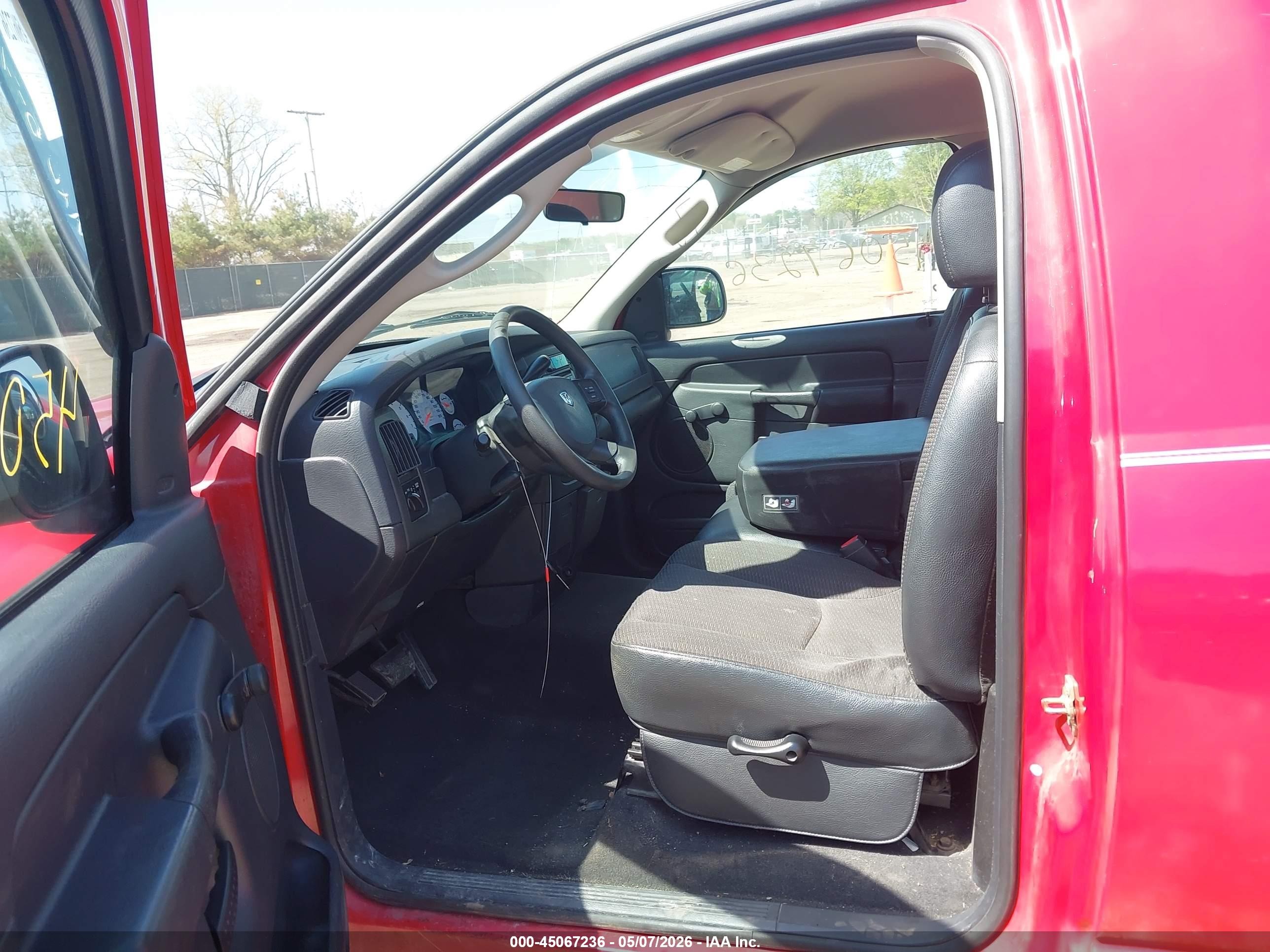 2004 Dodge Ram 1500 St Красный vin: 1D7HA16D54J147646