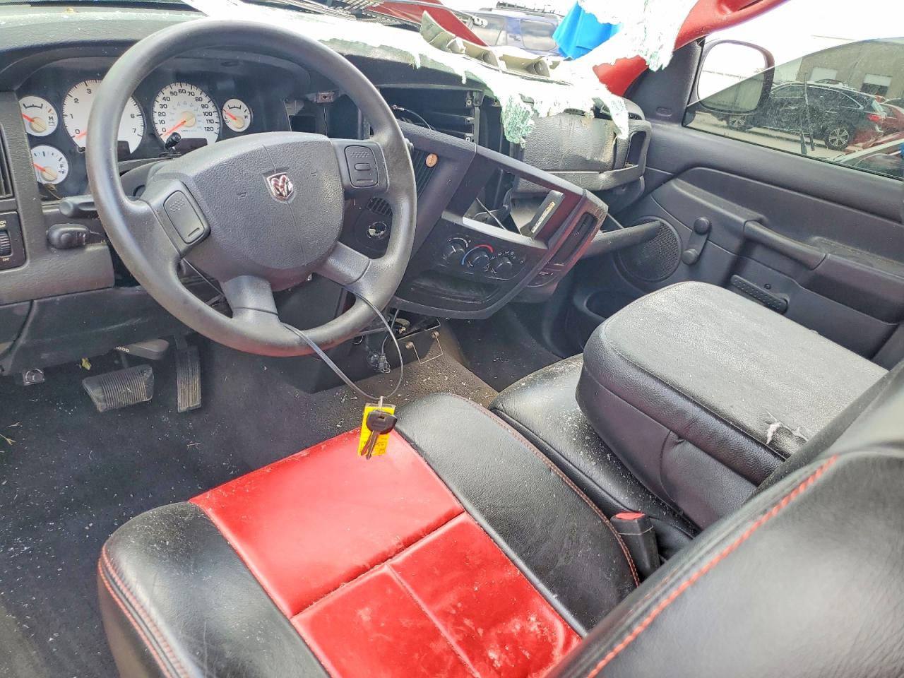 2005 Dodge Ram 1500 St Red vin: 1D7HA16D55J507418
