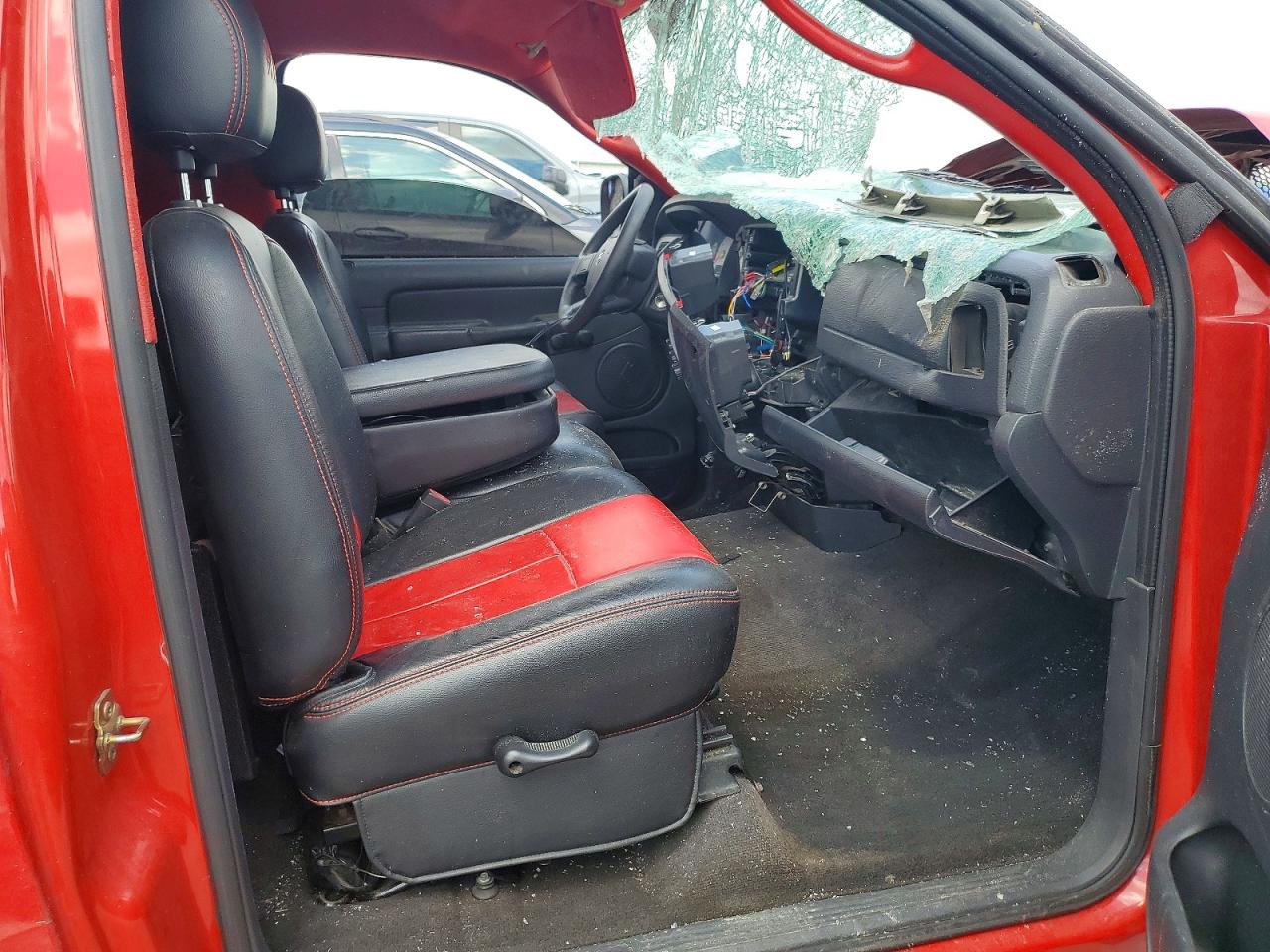 2005 Dodge Ram 1500 St Red vin: 1D7HA16D55J507418