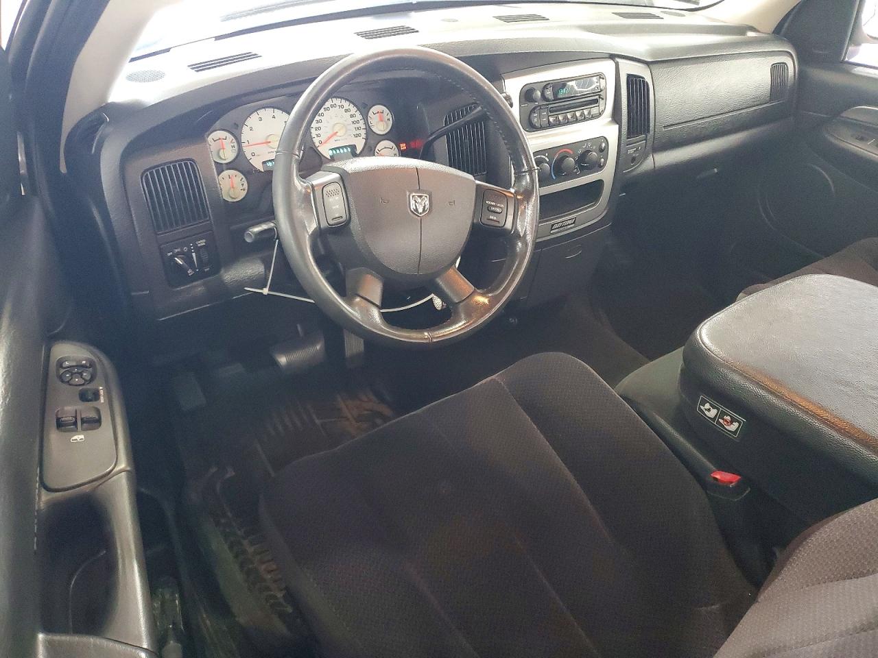 2005 Dodge Ram 1500 St Silver vin: 1D7HA16D65J586260