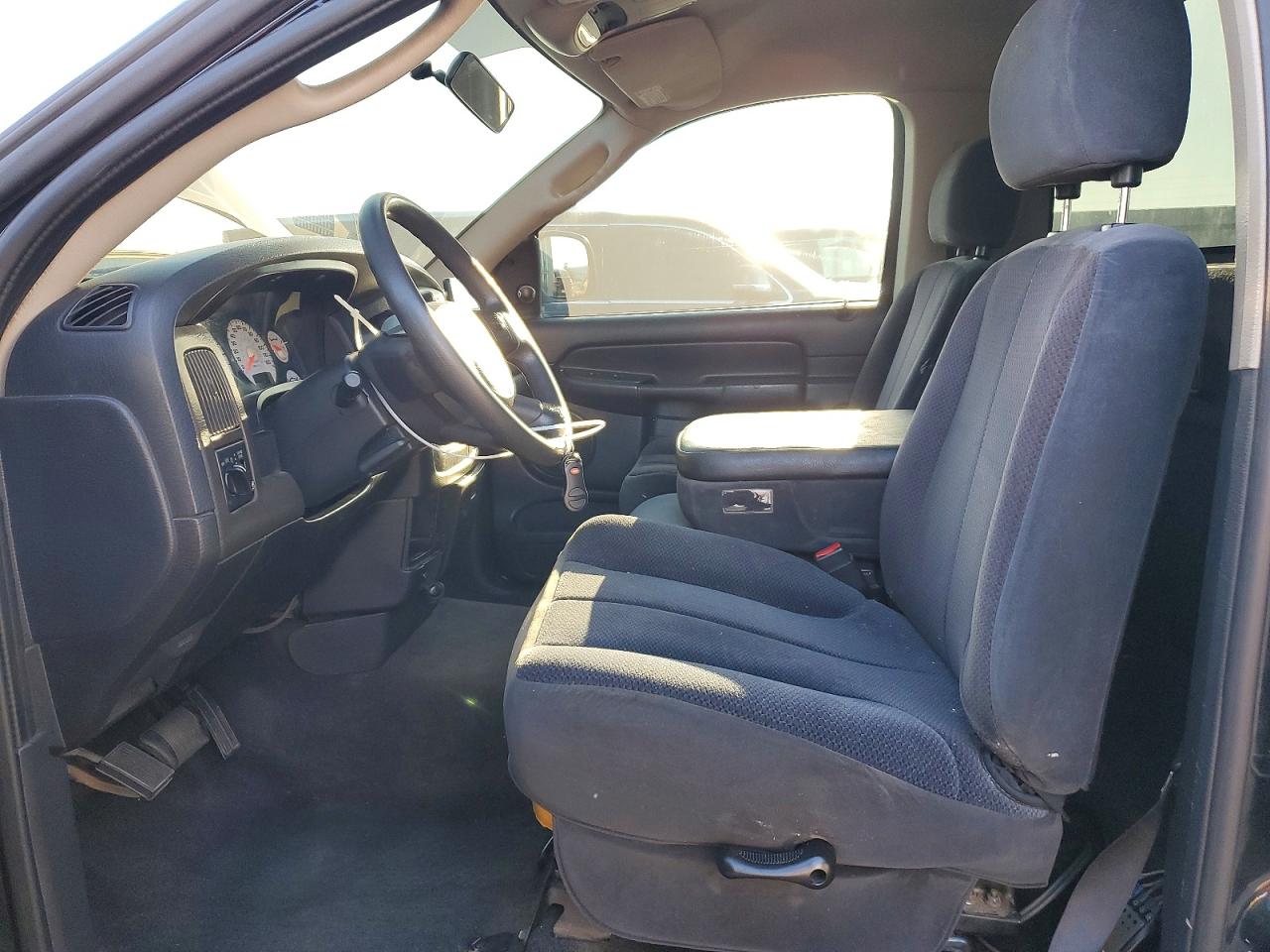 2005 Dodge Ram 1500 St Черный vin: 1D7HA16D85J533737