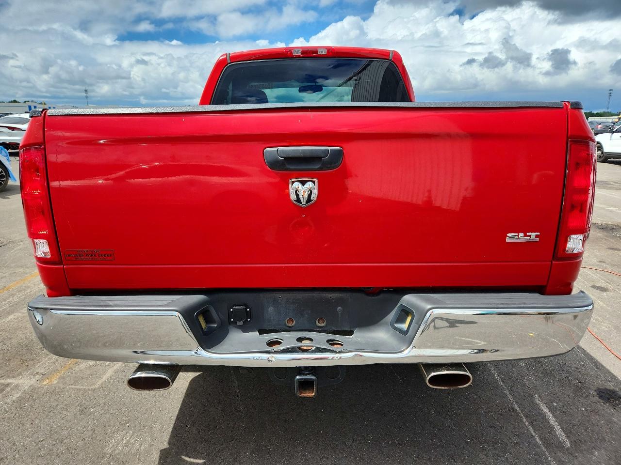 2005 Dodge Ram 1500 St Red vin: 1D7HA16DX5J552452
