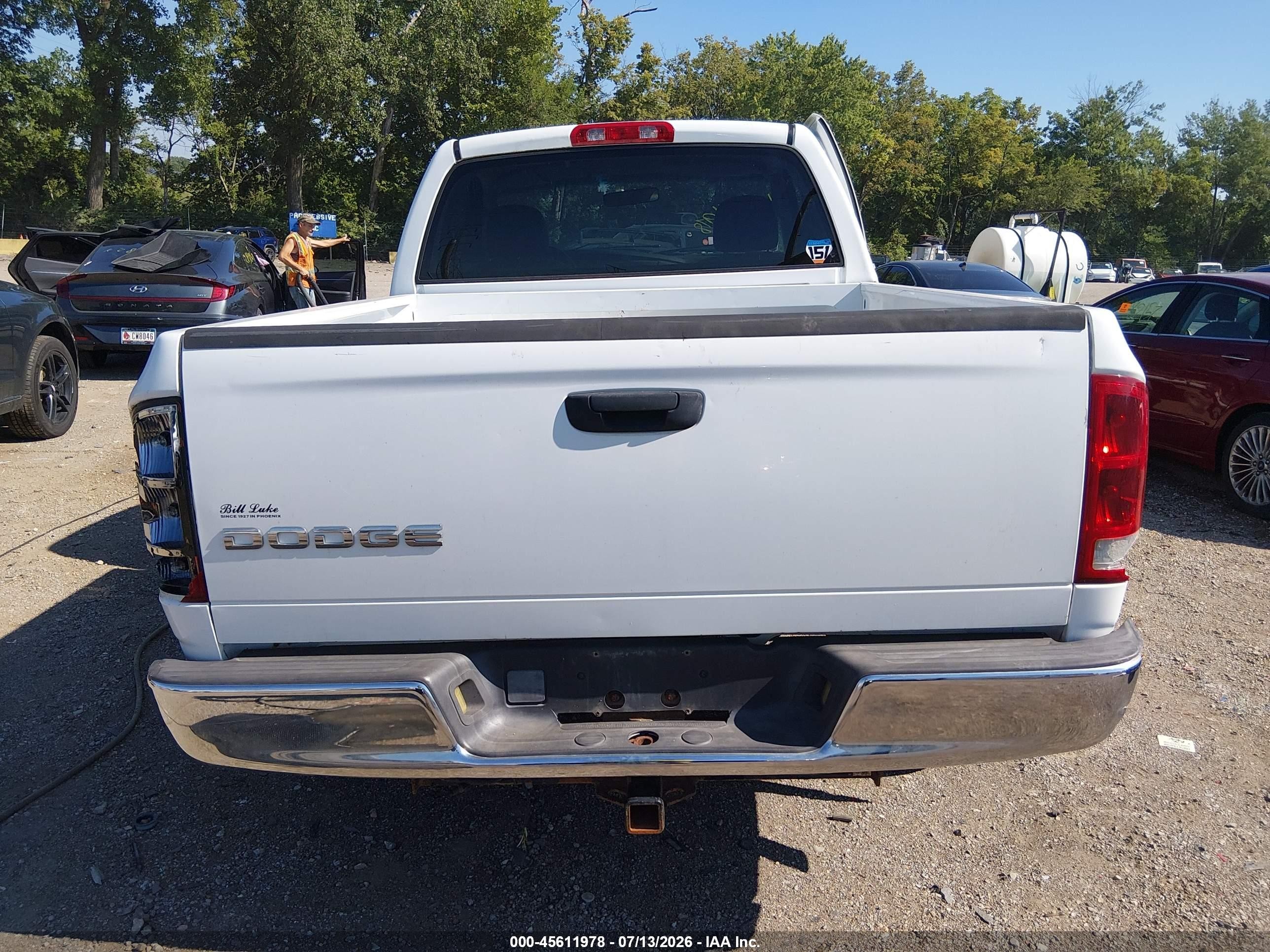 2002 Dodge Ram 1500 St White vin: 1D7HA16K02J221857