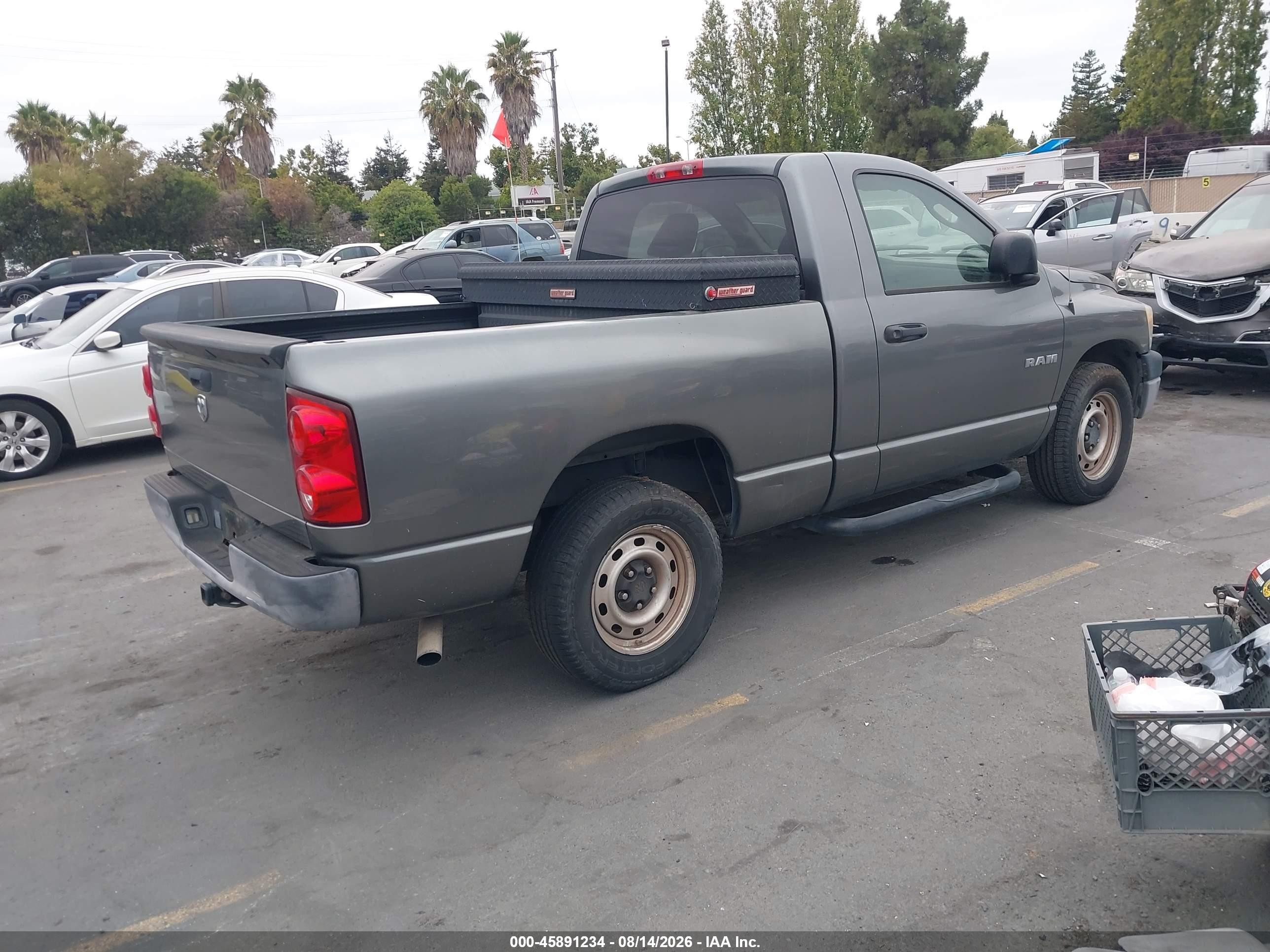 2008 Dodge Ram 1500 St/sxt Gray vin: 1D7HA16K08J203528