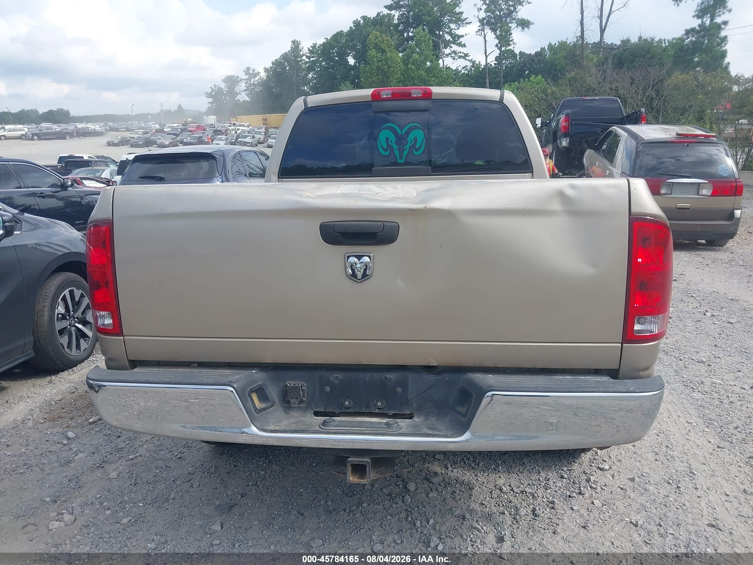 2005 Dodge Ram 1500 St Gold vin: 1D7HA16K15J515465
