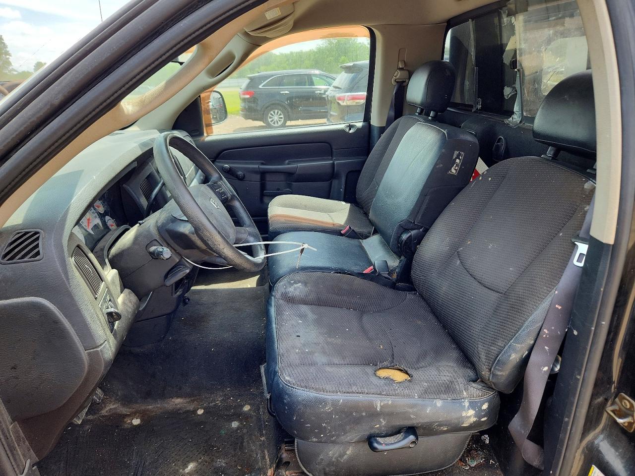 2005 Dodge Ram 1500 St Черный vin: 1D7HA16K15J595799
