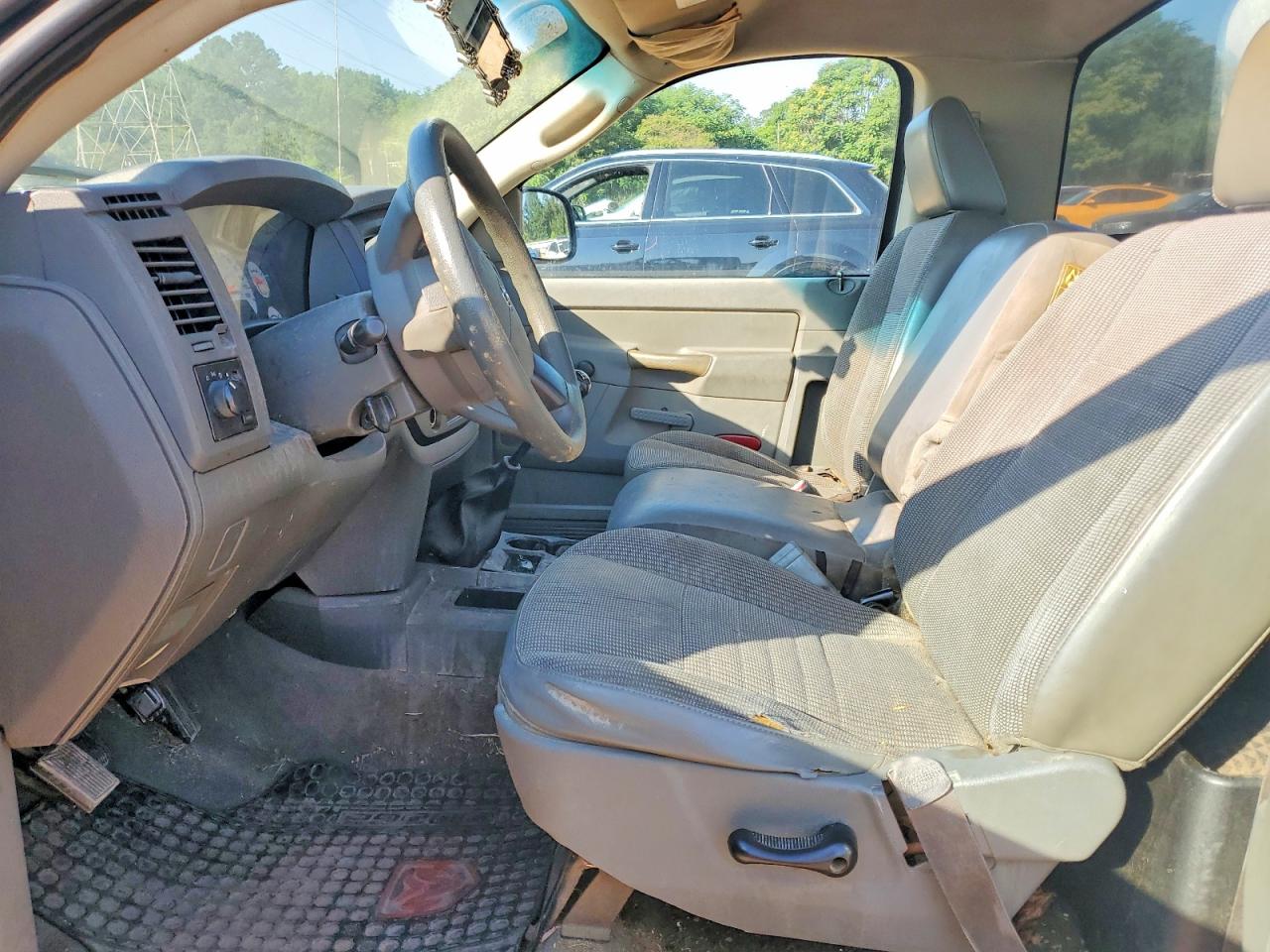 2006 Dodge Ram 1500 St Silver vin: 1D7HA16K16J124639
