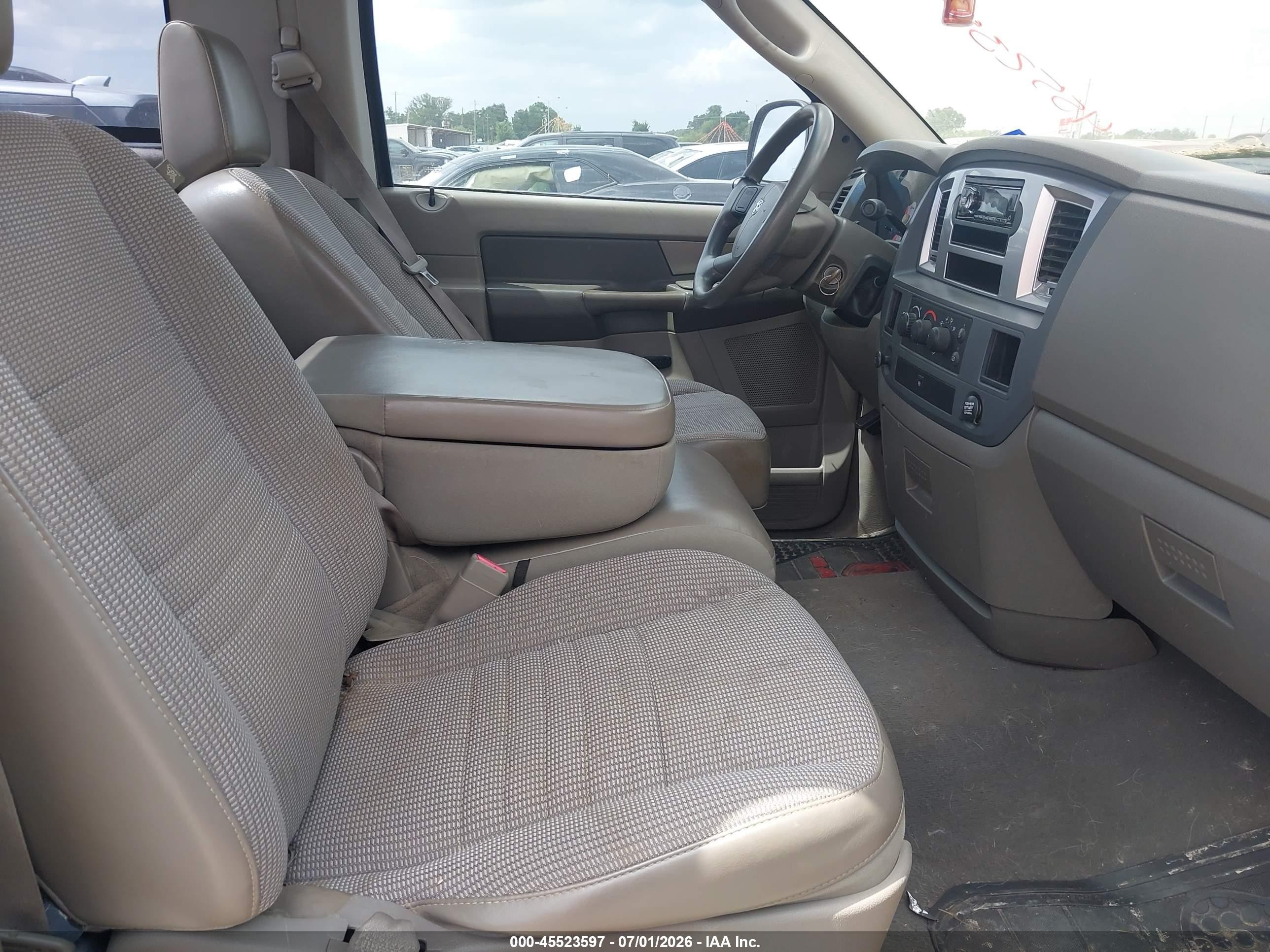 2007 Dodge Ram 1500 St Gold vin: 1D7HA16K17J596180