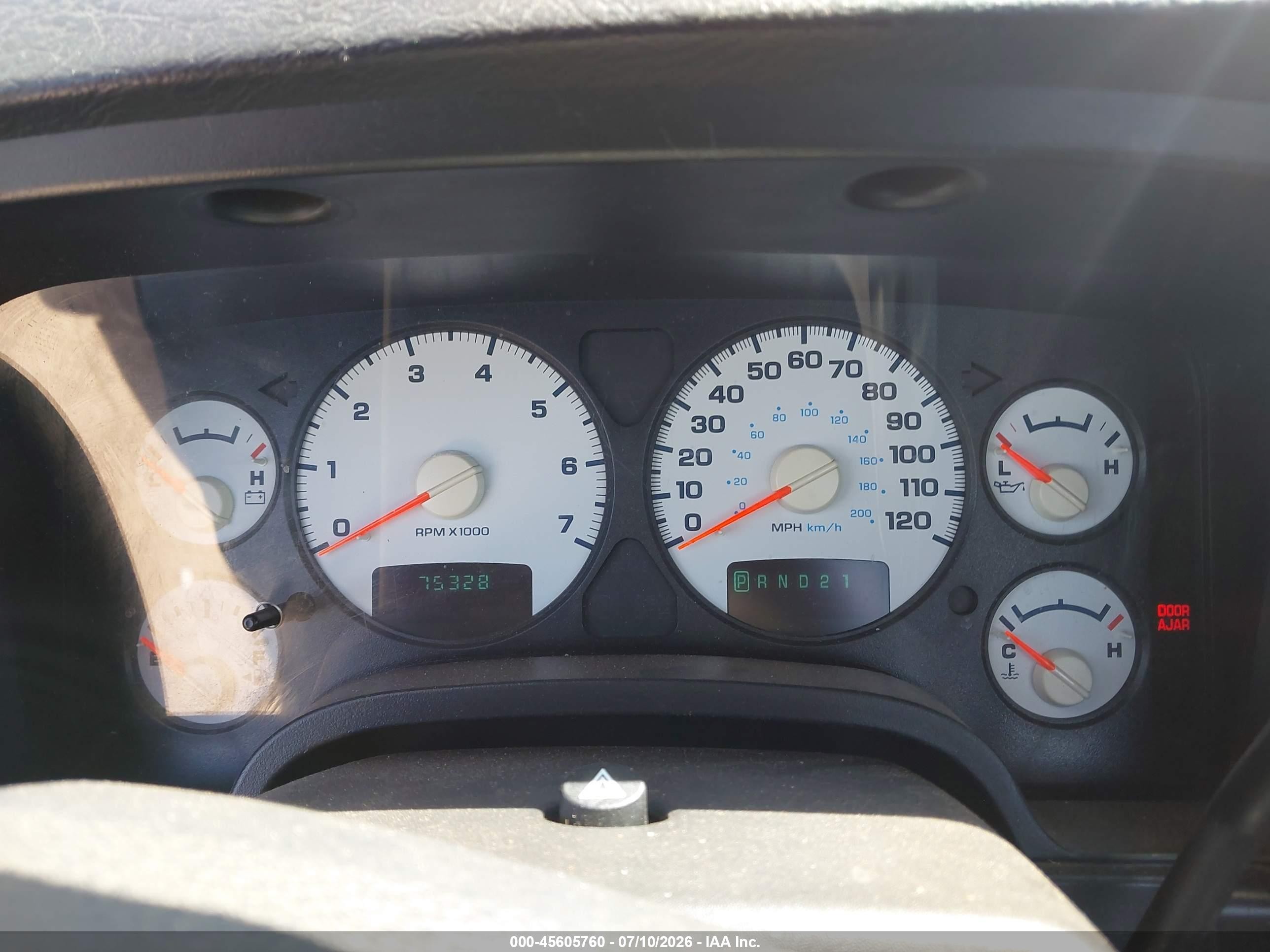 2004 Dodge Ram 1500 St Red vin: 1D7HA16K24J190680
