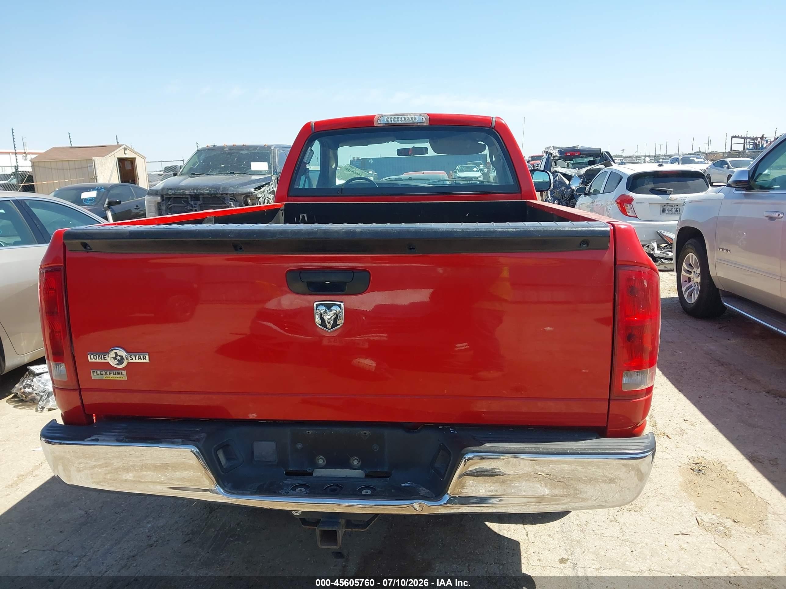2004 Dodge Ram 1500 St Red vin: 1D7HA16K24J190680