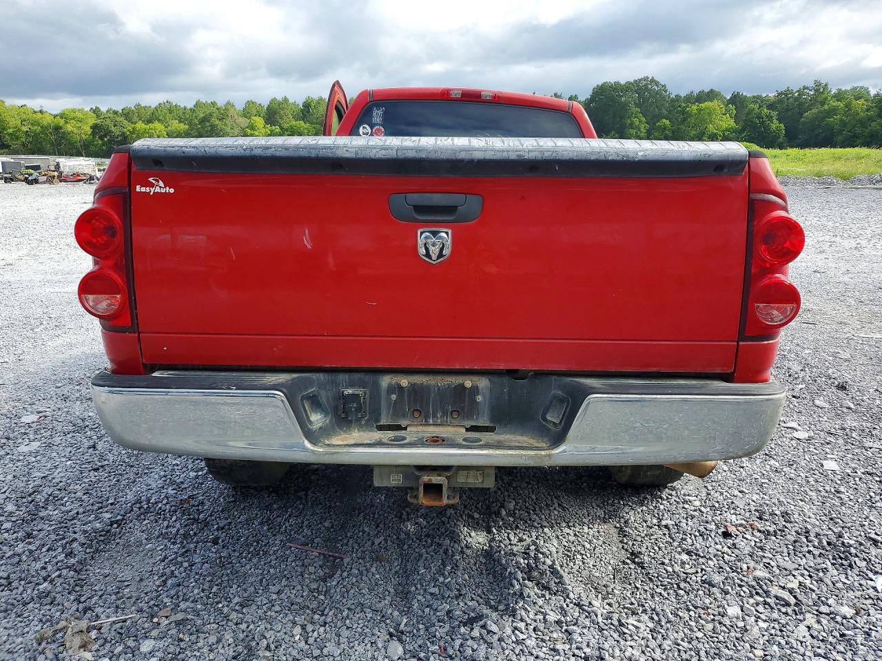 2008 Dodge Ram 1500 St Red vin: 1D7HA16K28J150752