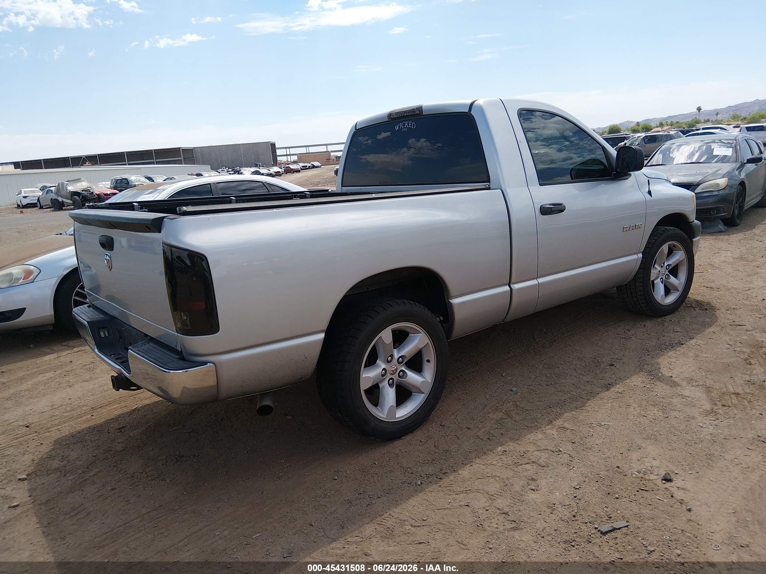 2008 Dodge Ram 1500 St/sxt Silver vin: 1D7HA16K38J110275
