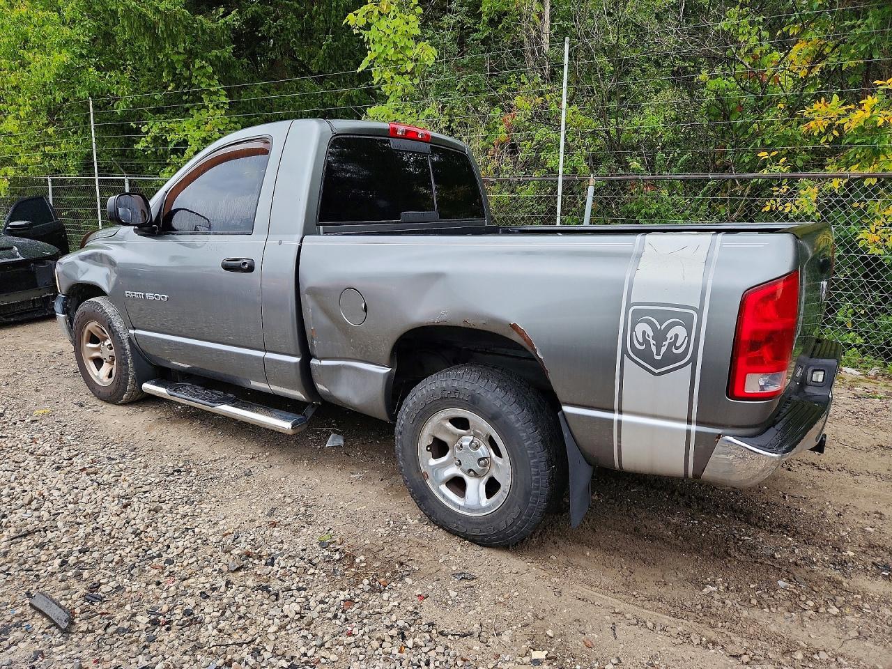 2005 Dodge Ram 1500 St Gray vin: 1D7HA16K45J640699