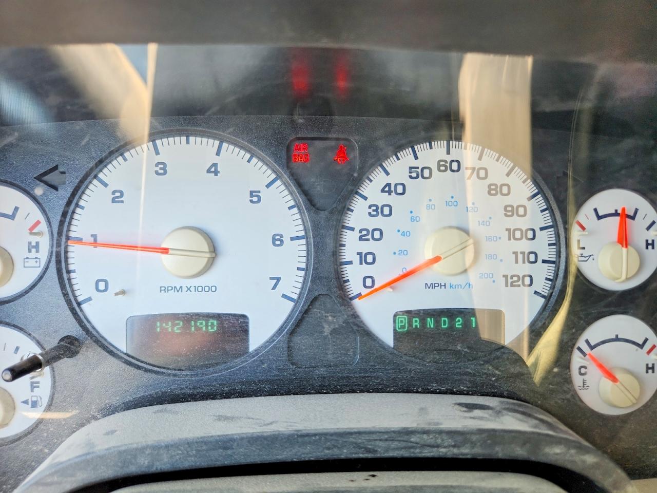 2004 Dodge Ram 1500 St Silver vin: 1D7HA16K54J116847
