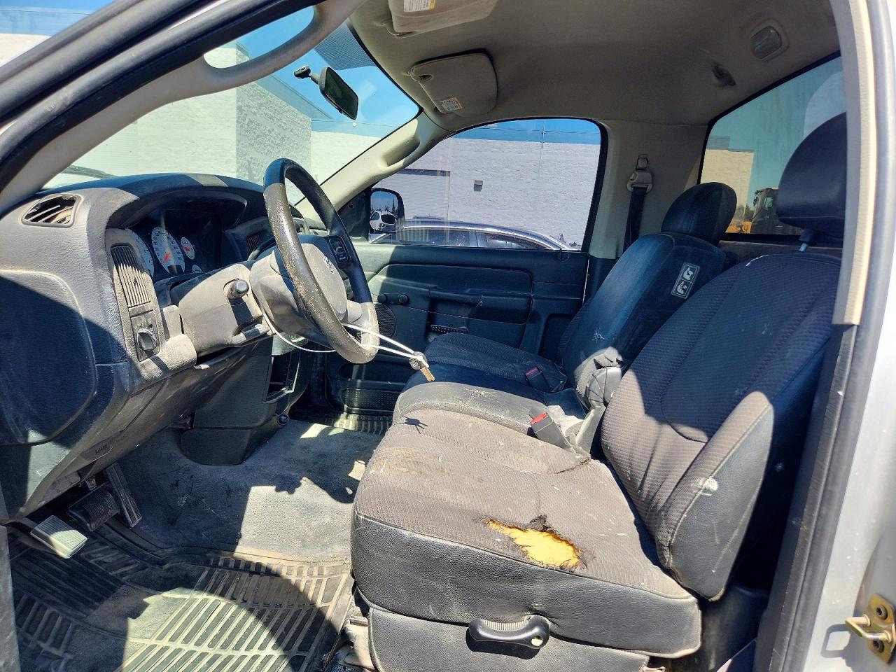 2004 Dodge Ram 1500 St Silver vin: 1D7HA16K54J116847
