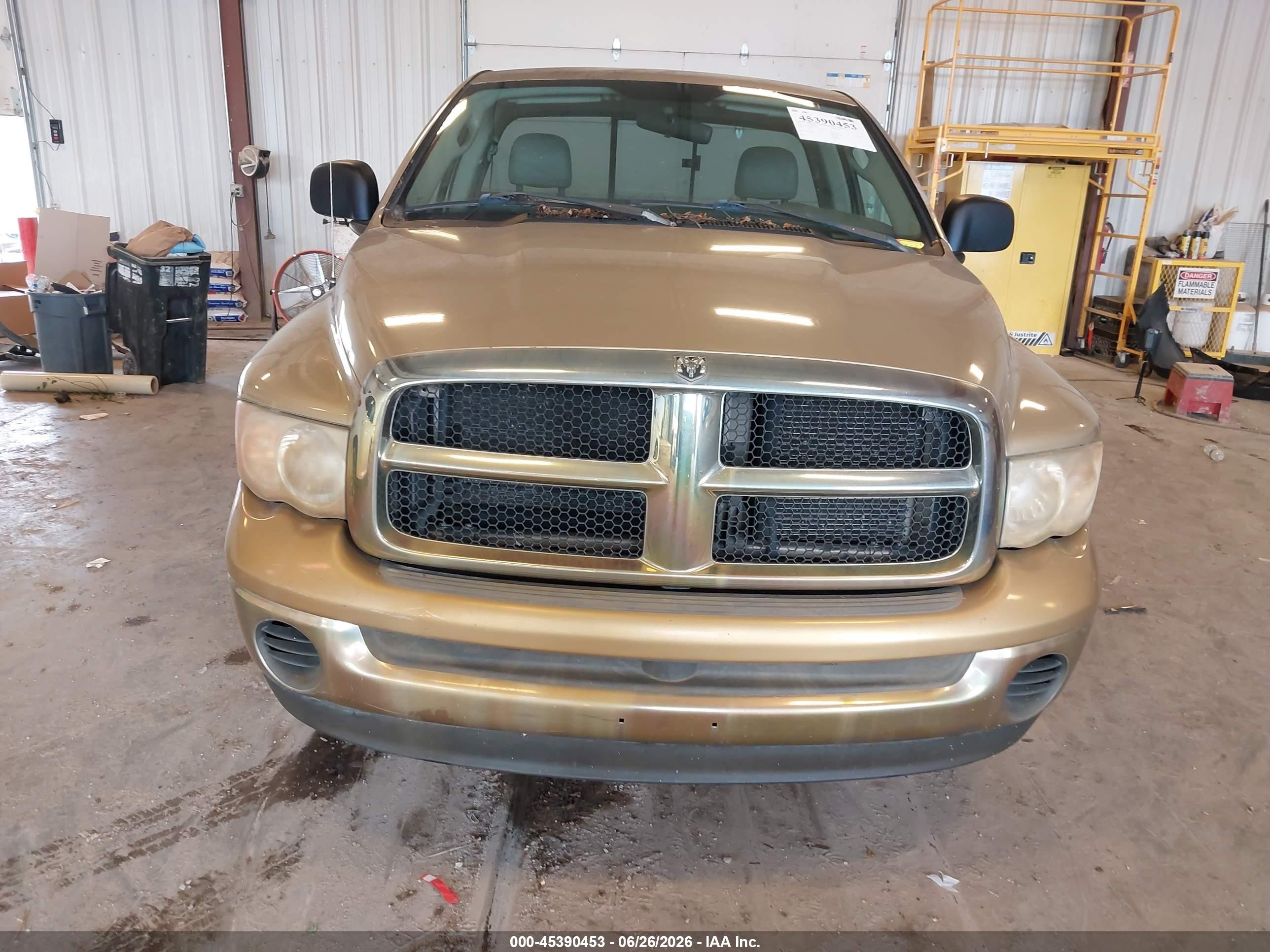 2004 Dodge Ram 1500 St Золотой vin: 1D7HA16K54J292118