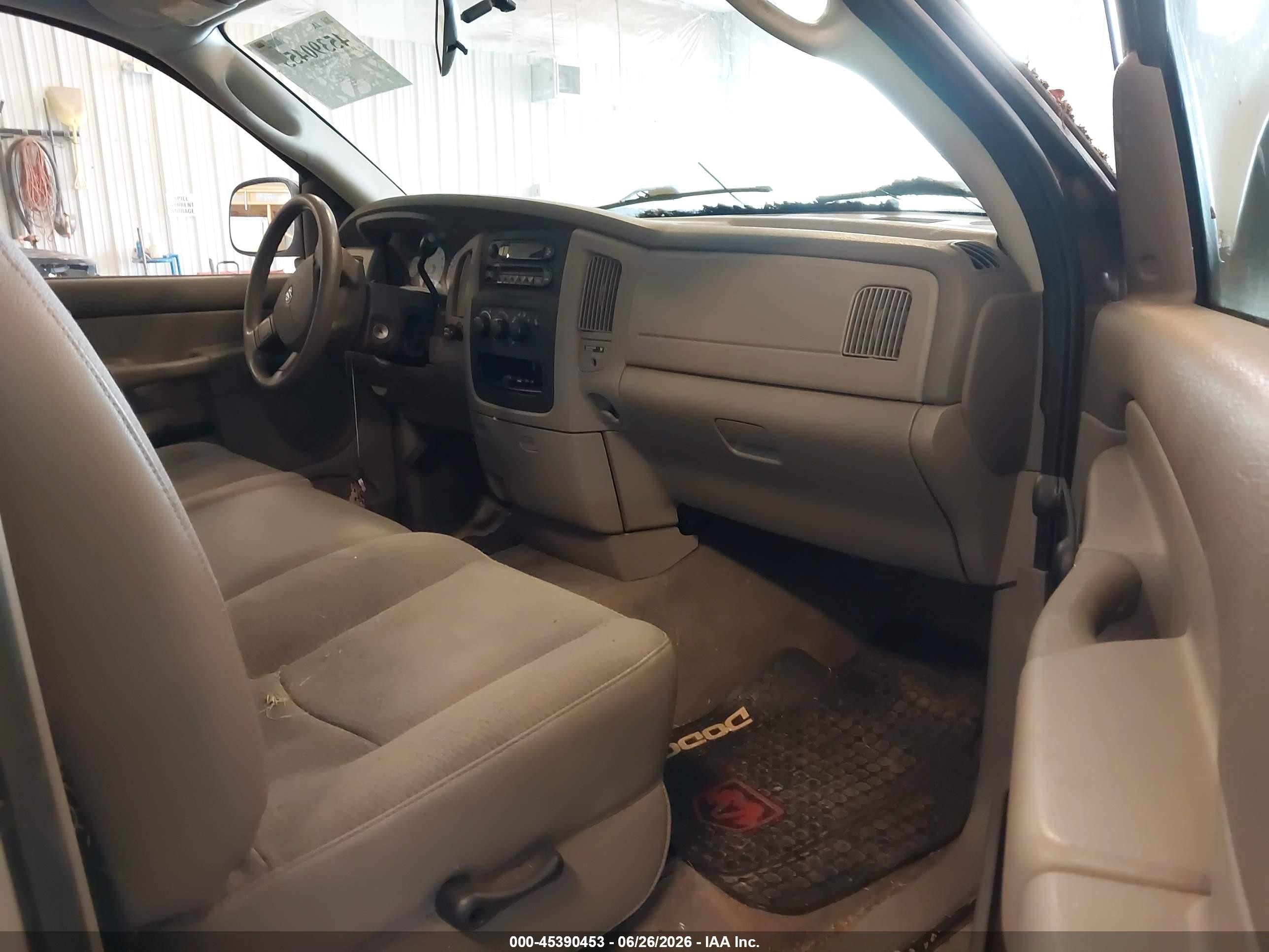 2004 Dodge Ram 1500 St Золотой vin: 1D7HA16K54J292118