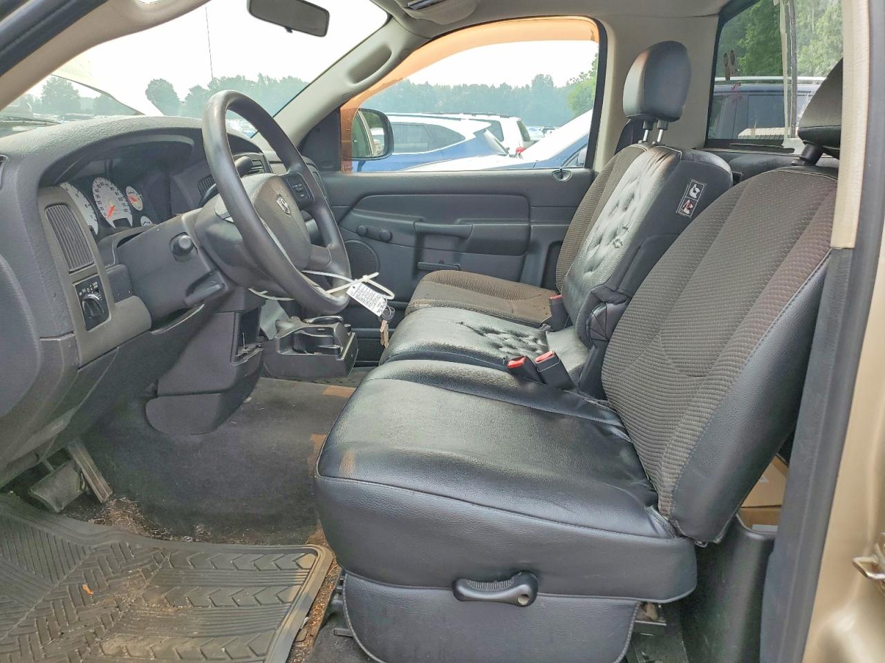 2005 Dodge Ram 1500 St Золотой vin: 1D7HA16K55J598883