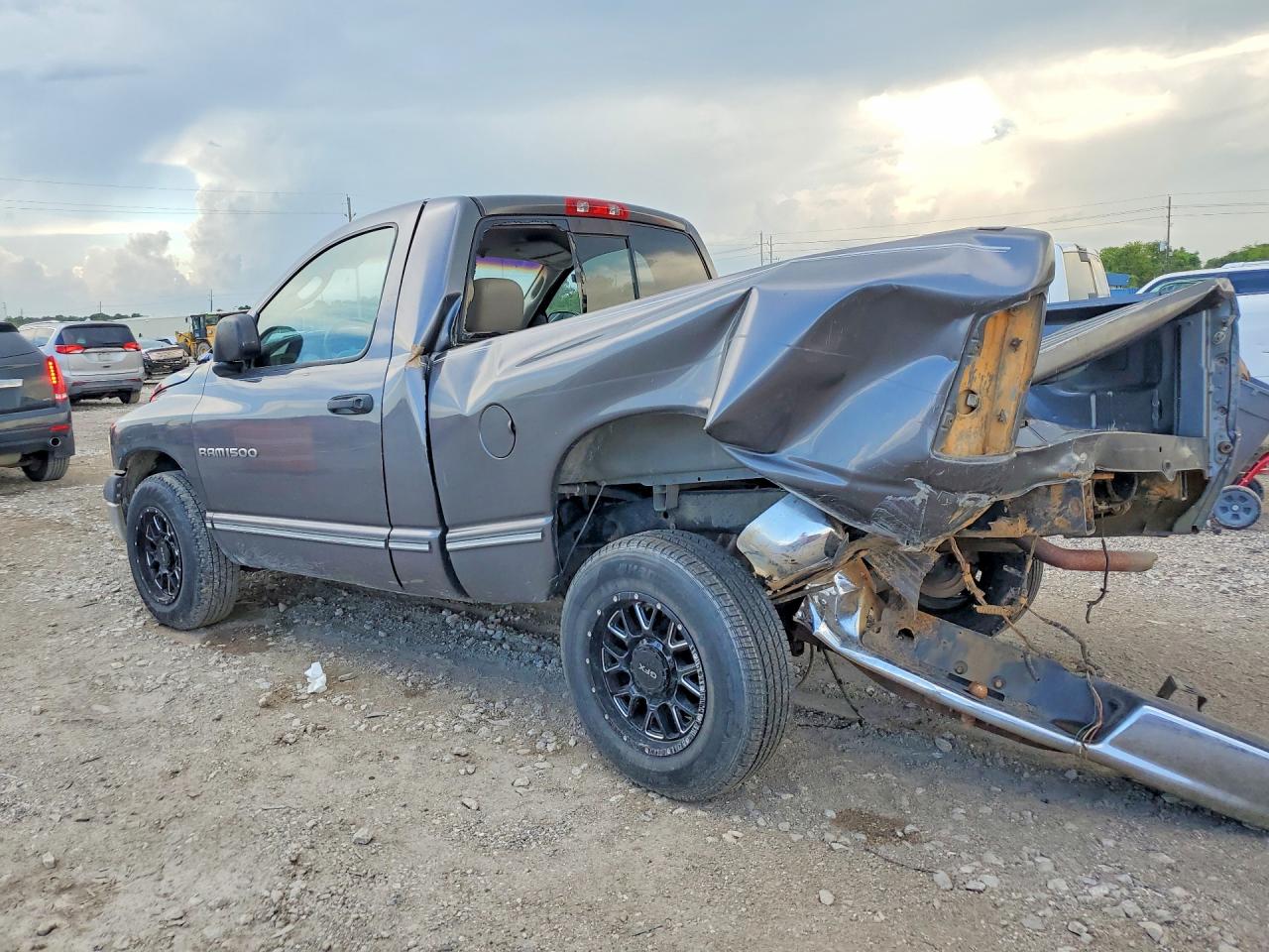 2002 Dodge Ram 1500 Gray vin: 1D7HA16K62J226786