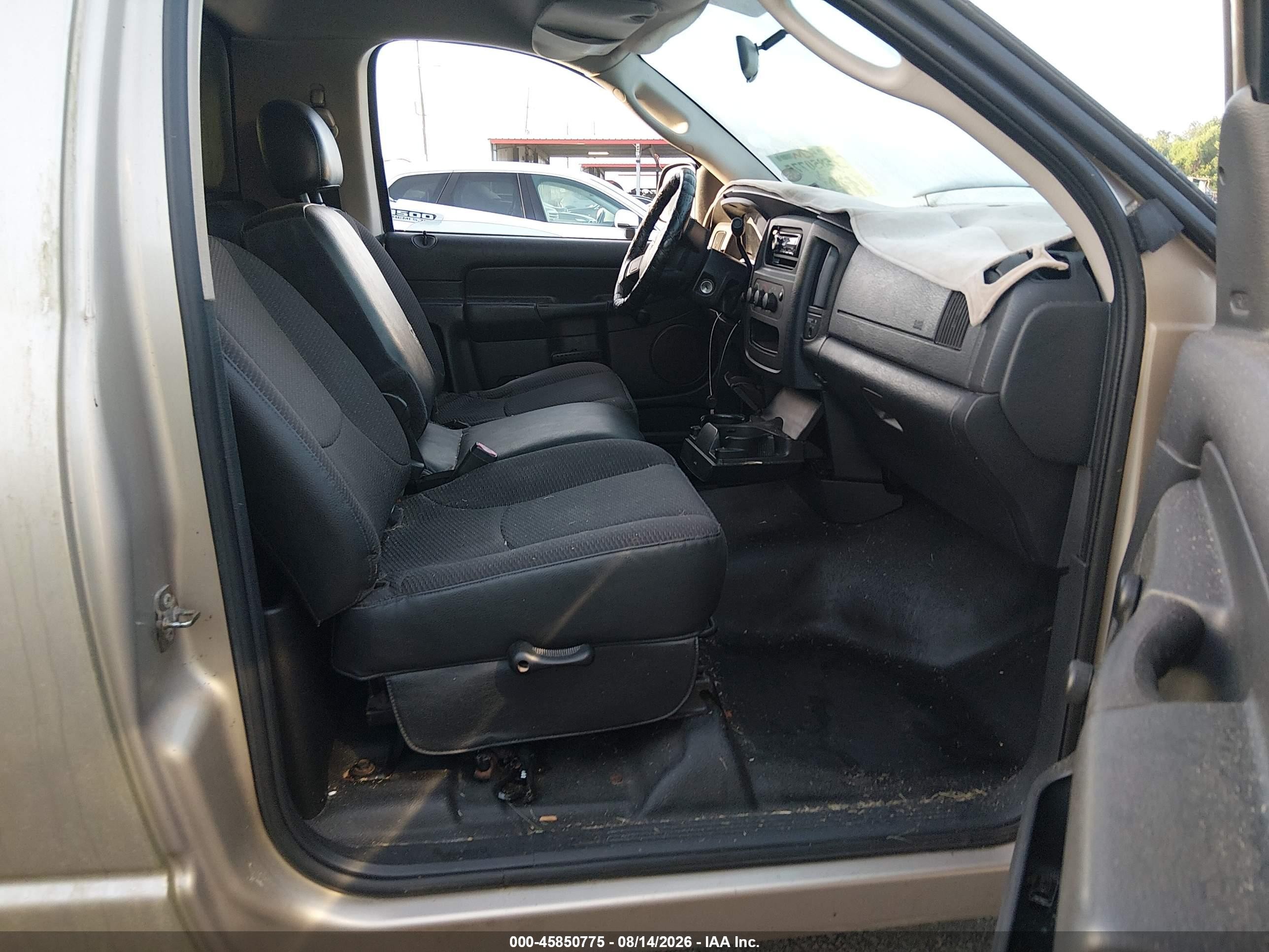 2004 Dodge Ram 1500 St Beige vin: 1D7HA16K64J103752