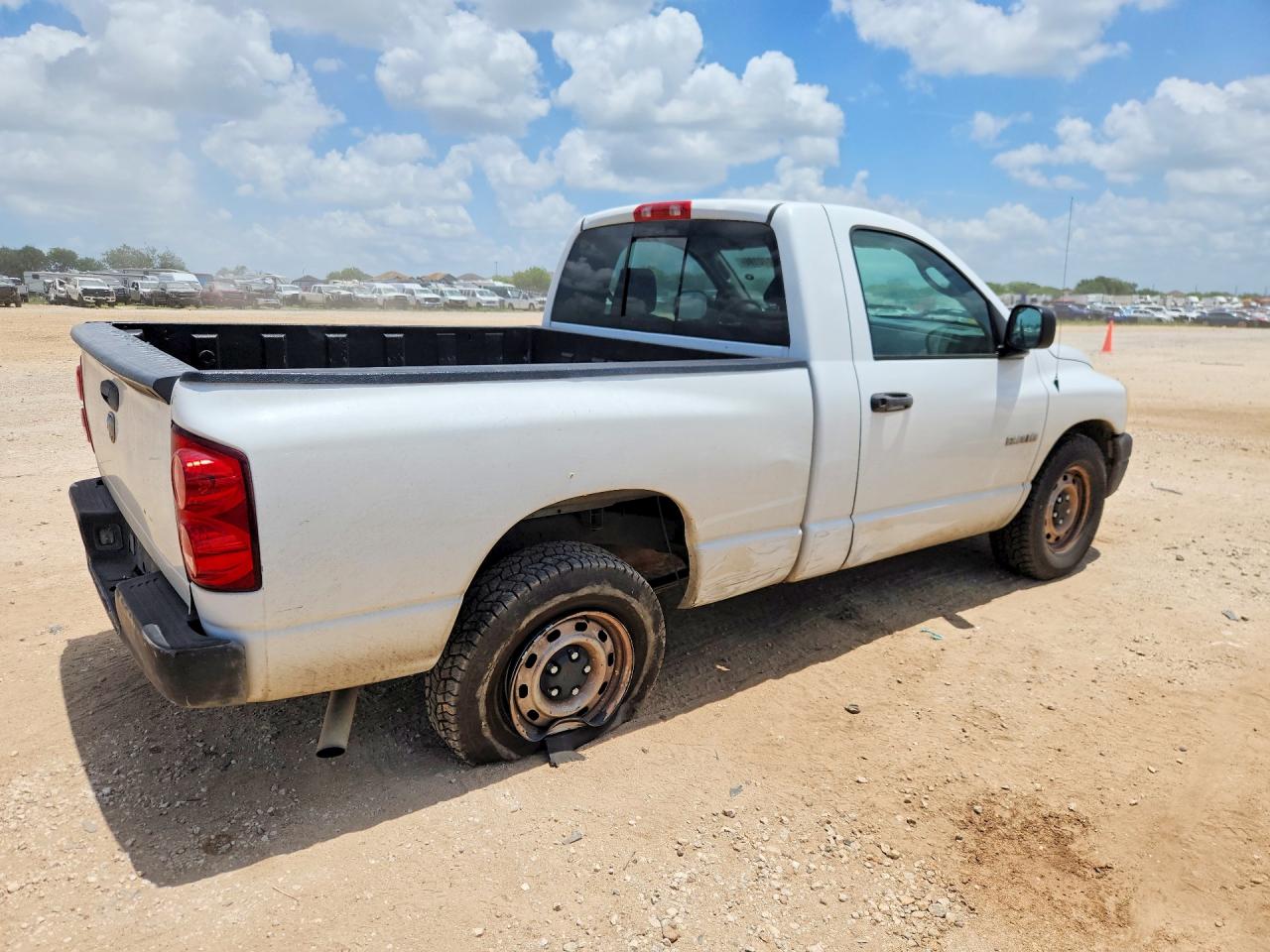 2008 Dodge Ram 1500 St White vin: 1D7HA16K68J237604