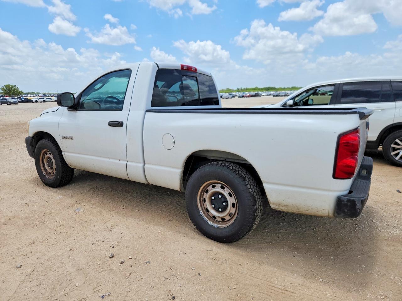 2008 Dodge Ram 1500 St White vin: 1D7HA16K68J237604