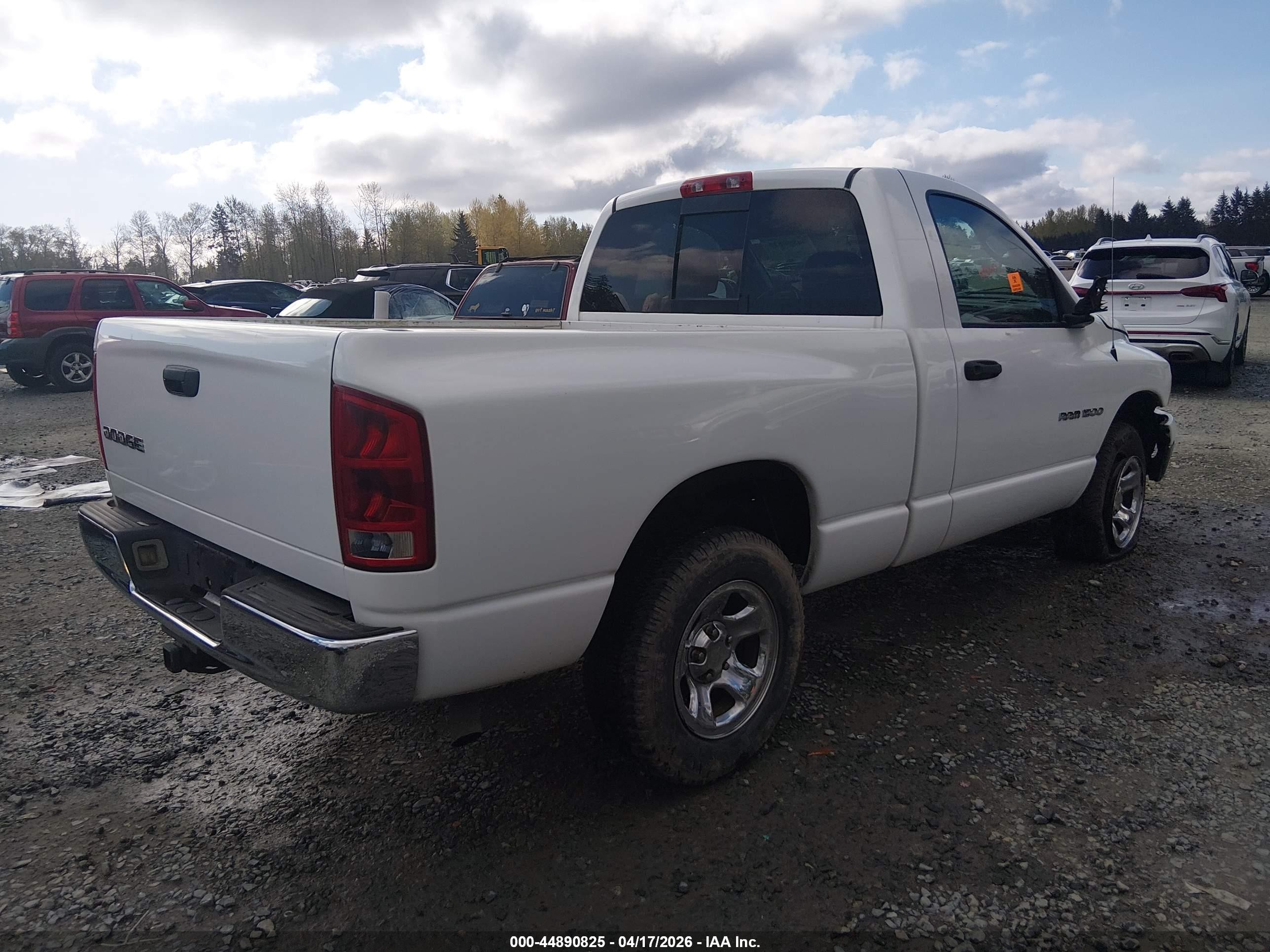2003 Dodge Ram 1500 St Белый vin: 1D7HA16K73J602316