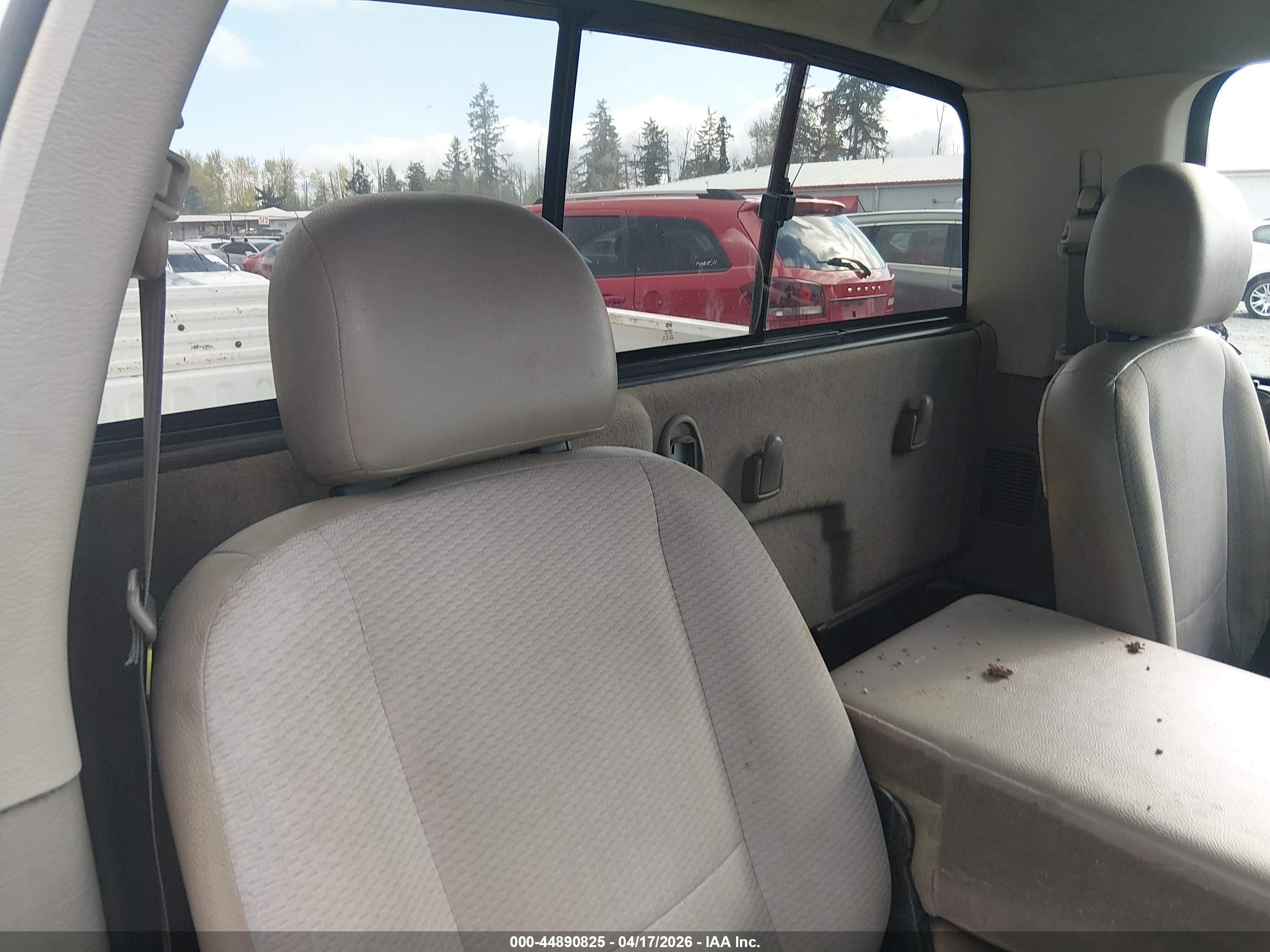 2003 Dodge Ram 1500 St Белый vin: 1D7HA16K73J602316