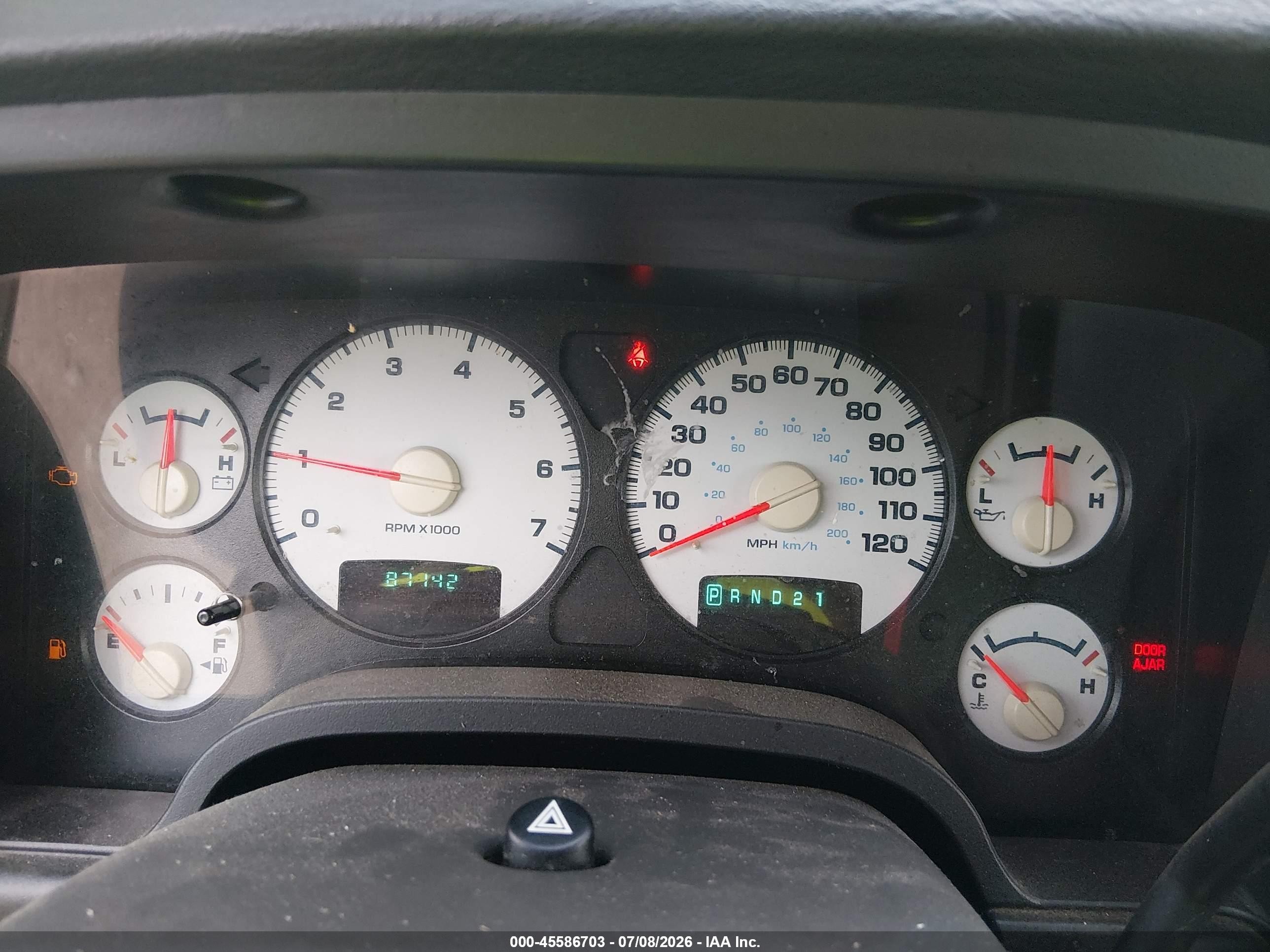 2005 Dodge Ram 1500 St Maroon vin: 1D7HA16K75J598805