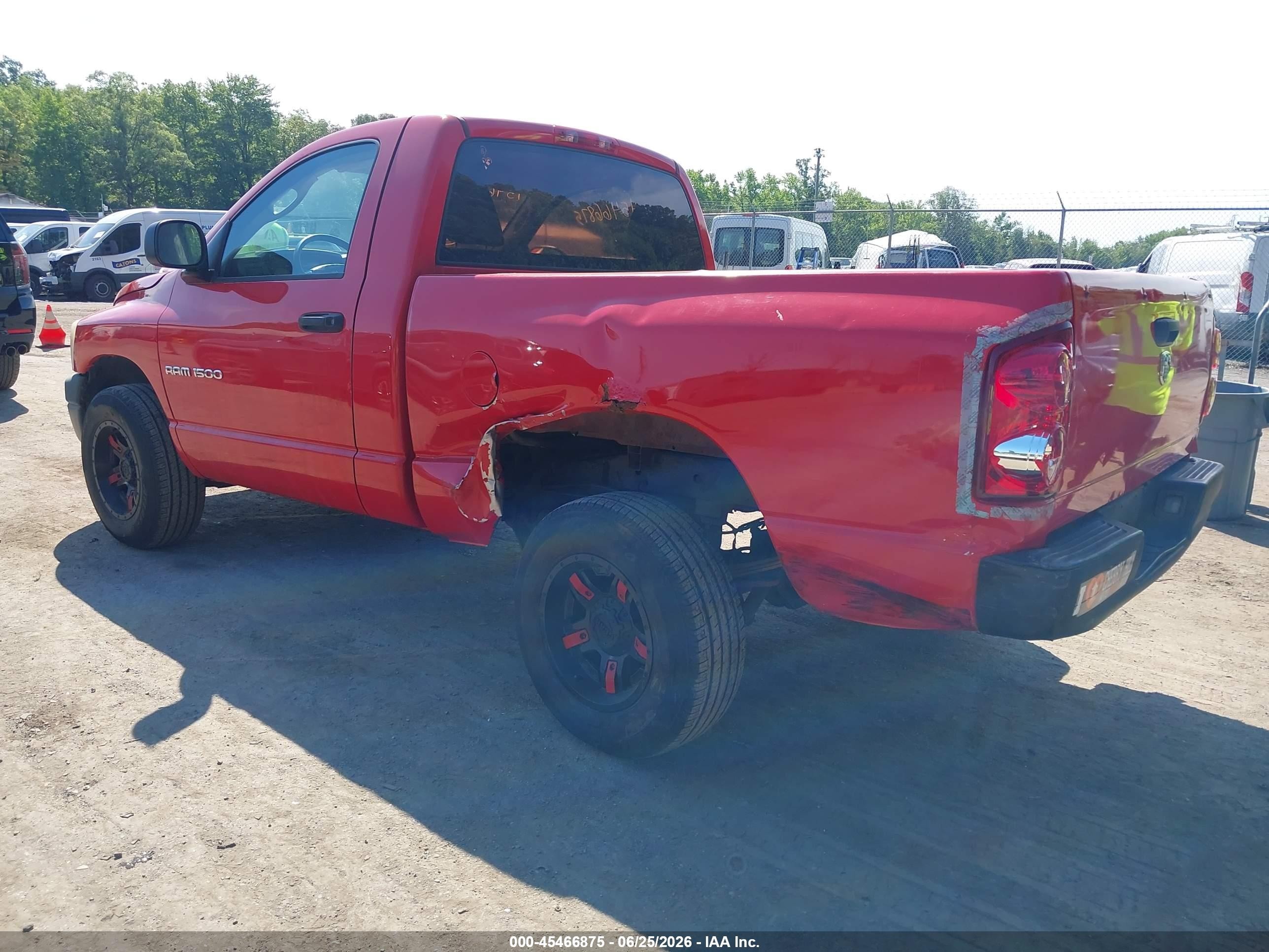 2007 Dodge Ram 1500 St Red vin: 1D7HA16K87J603044