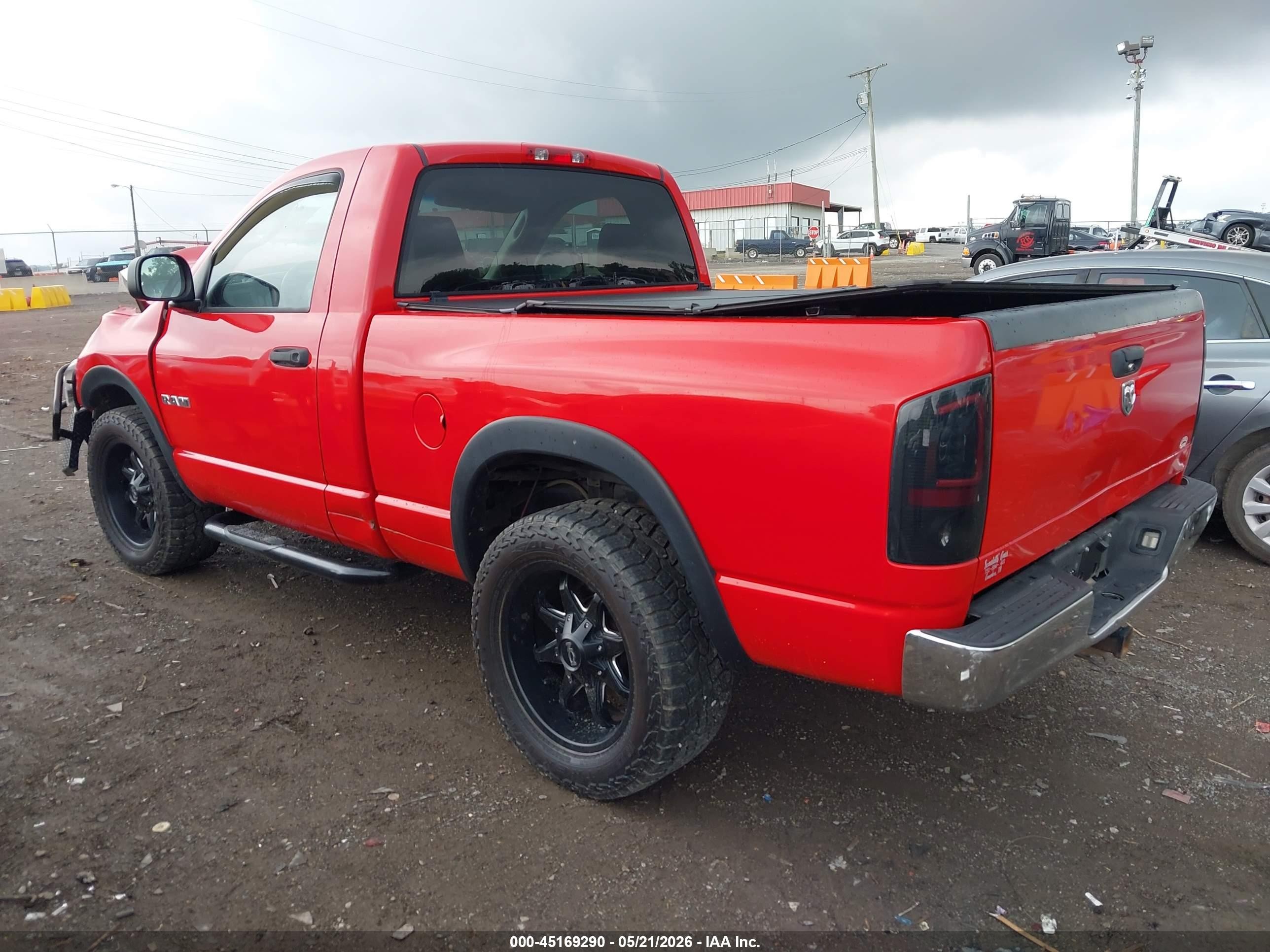 2008 Dodge Ram 1500 St/sxt Red vin: 1D7HA16K88J157124