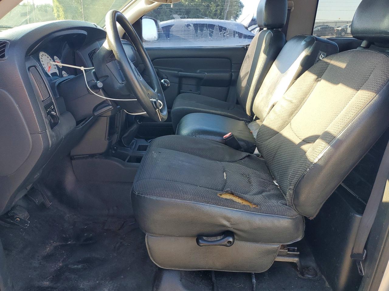 2003 Dodge Ram 1500 St Silver vin: 1D7HA16K93J507577