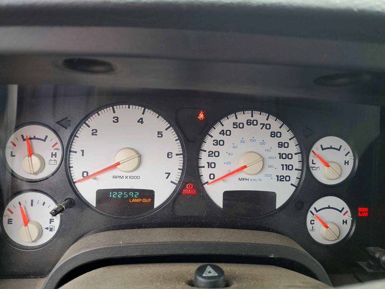 2003 Dodge Ram 1500 St Серый vin: 1D7HA16K93J605900