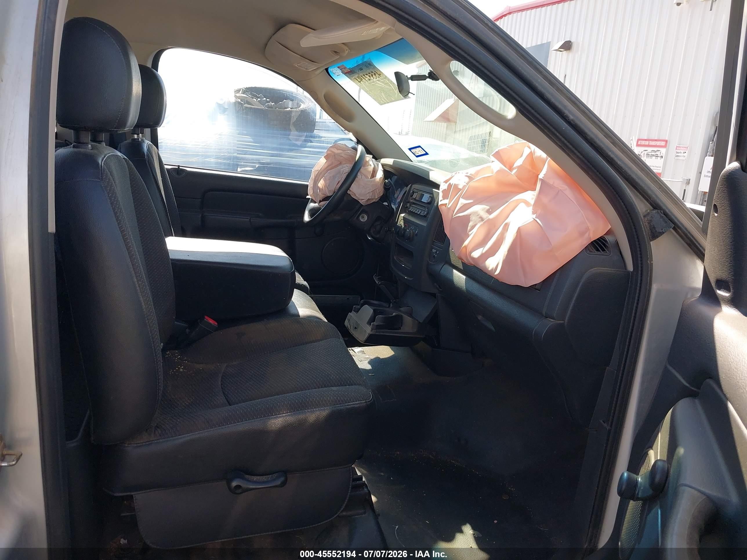 2004 Dodge Ram 1500 St Серебряный vin: 1D7HA16K94J296253