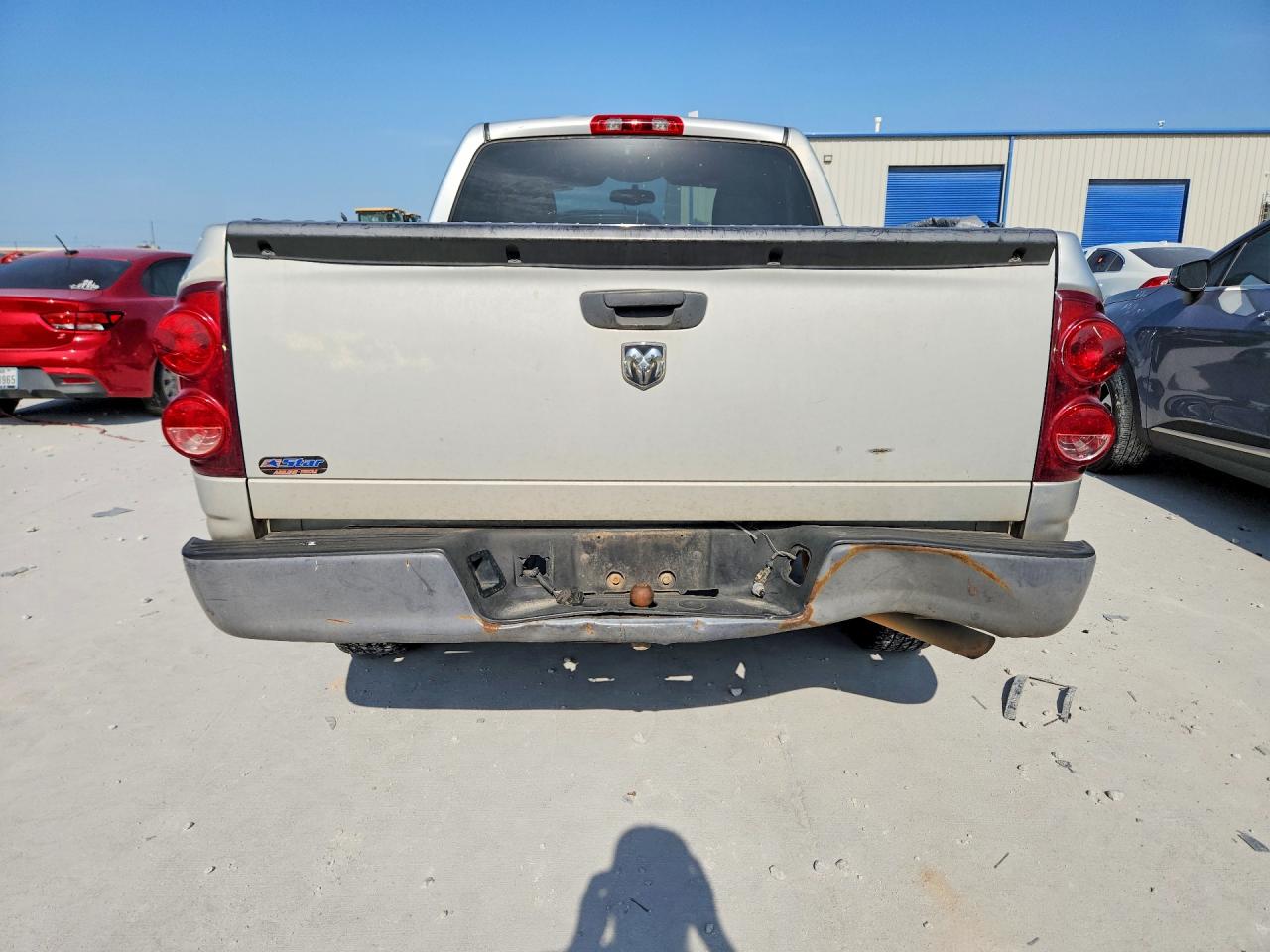 2008 Dodge Ram 1500 St Серебряный vin: 1D7HA16K98J109356